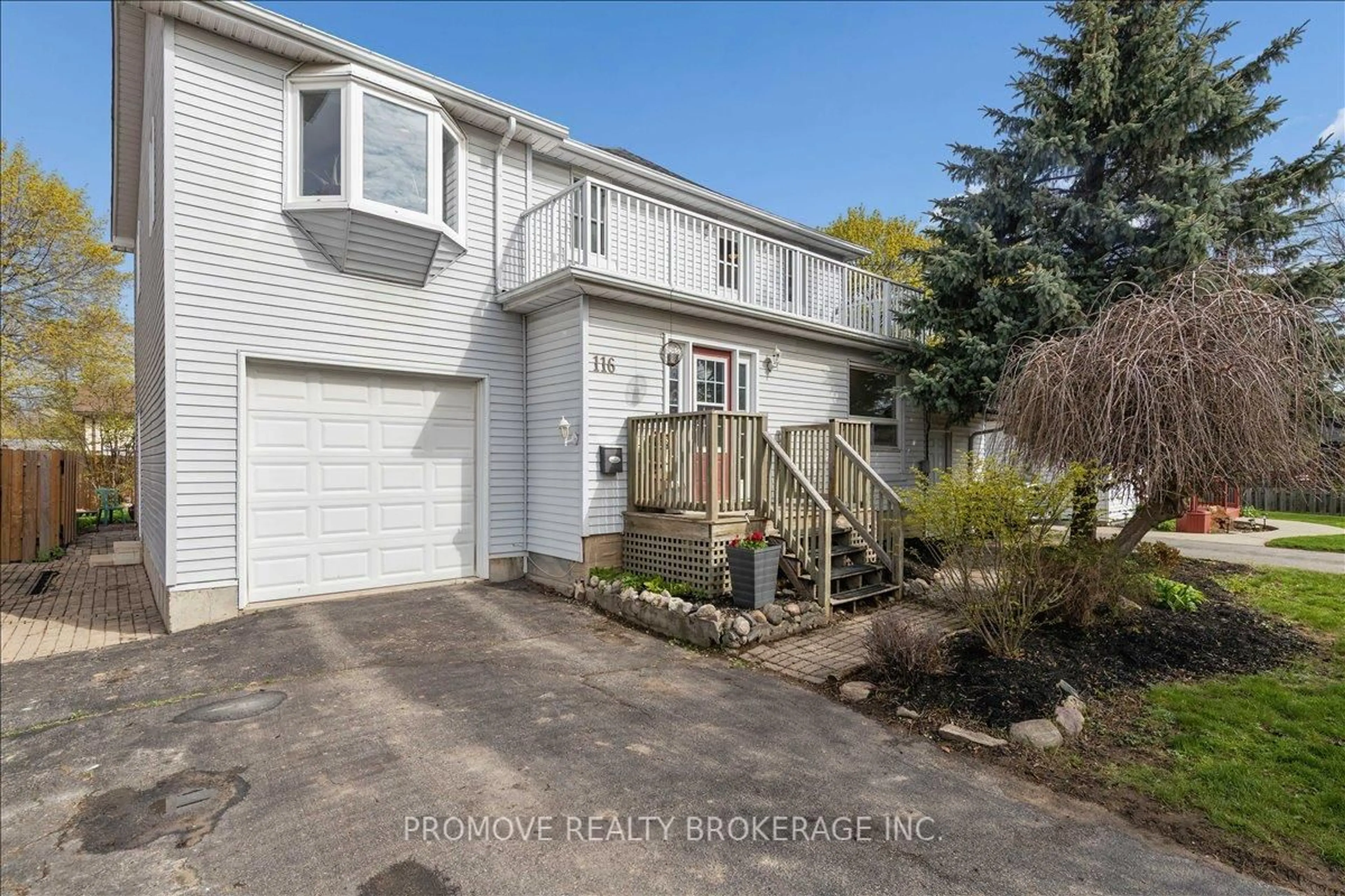 A pic from outside/outdoor area/front of a property/back of a property/a pic from drone, street for 116 Emma St, Guelph Ontario N1E 1T8