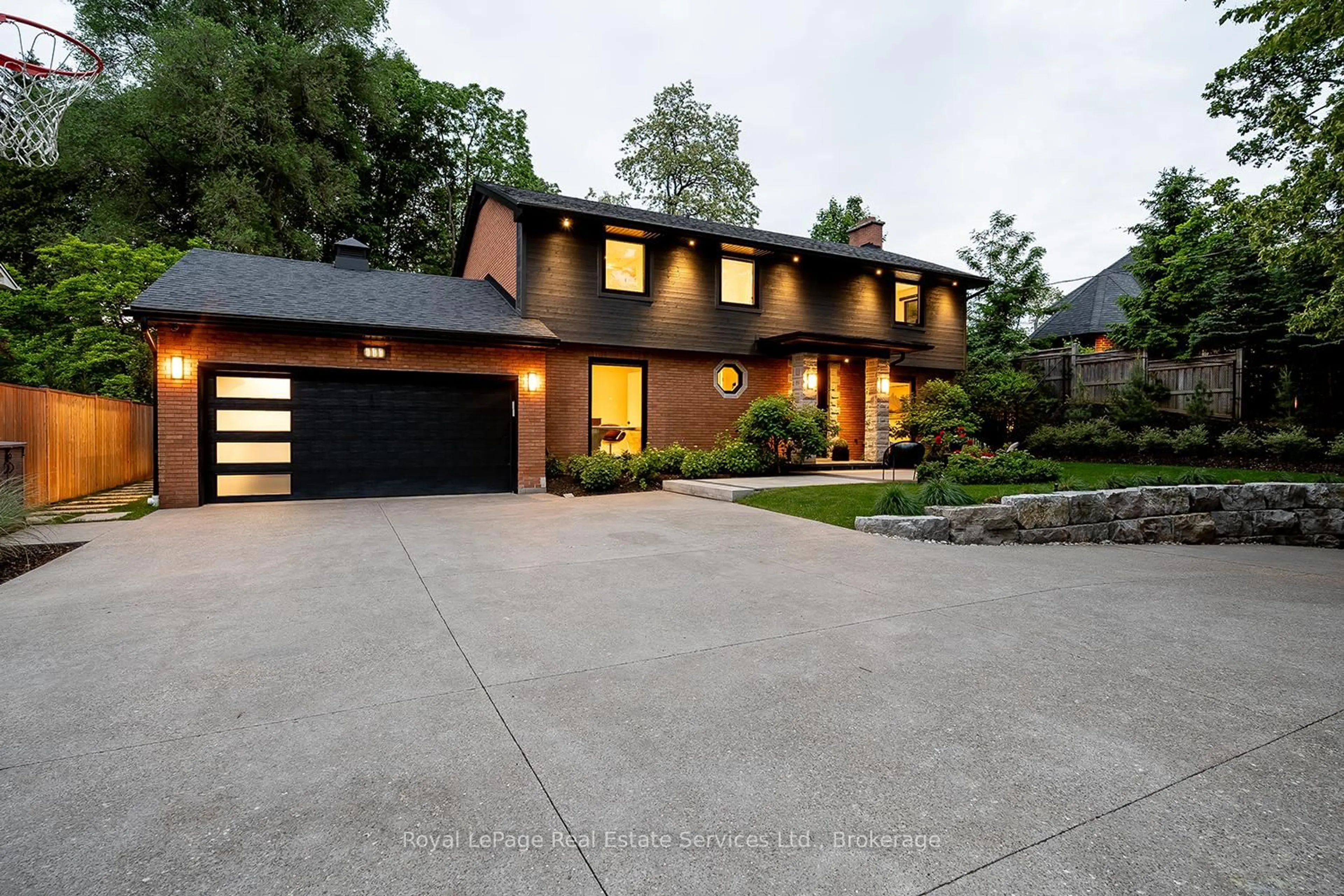 Home with brick exterior material, street for 111 Judith Cres, Hamilton Ontario L9G 1L3