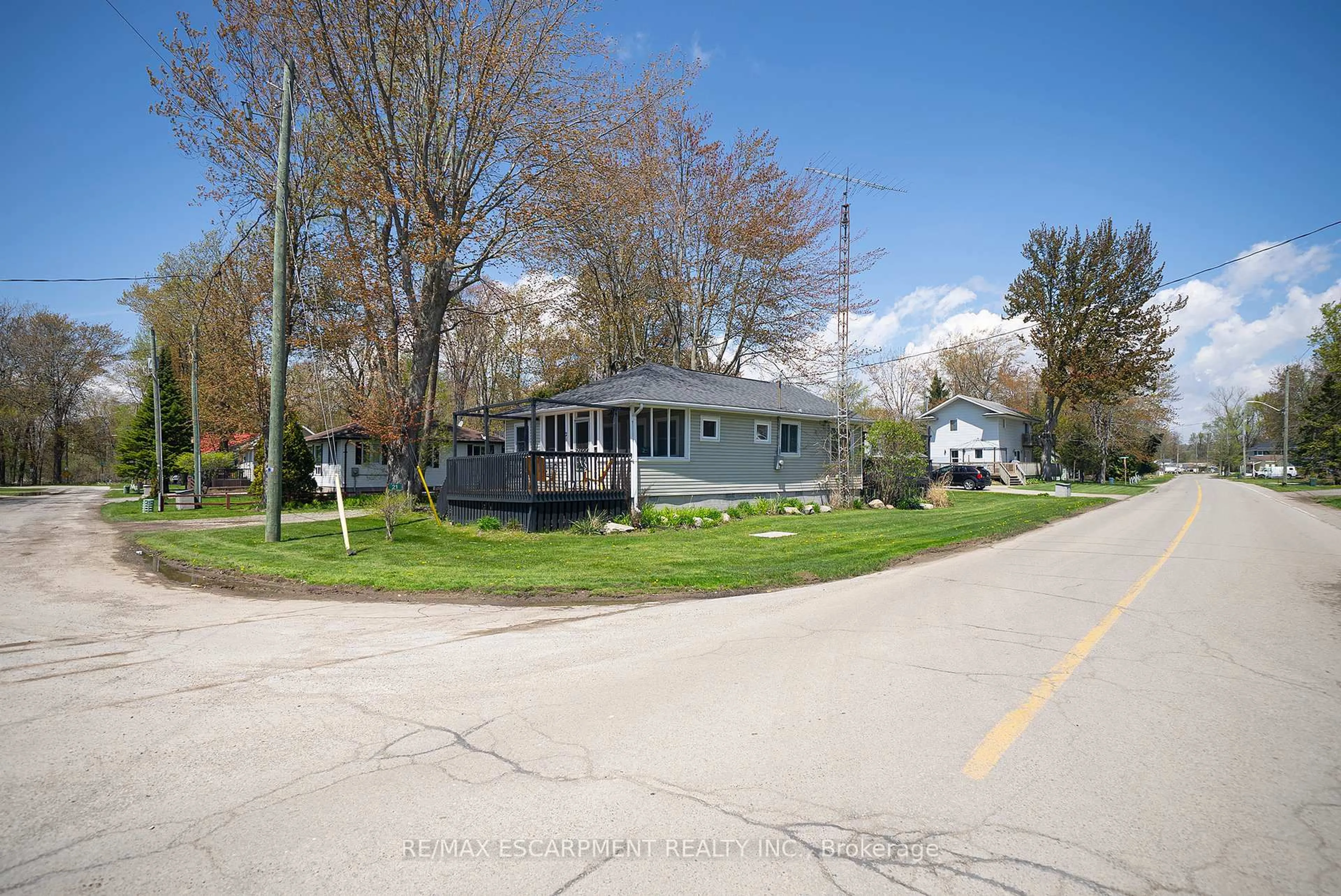 Unknown for 21 FERRIS St, Norfolk Ontario N0E 1W0