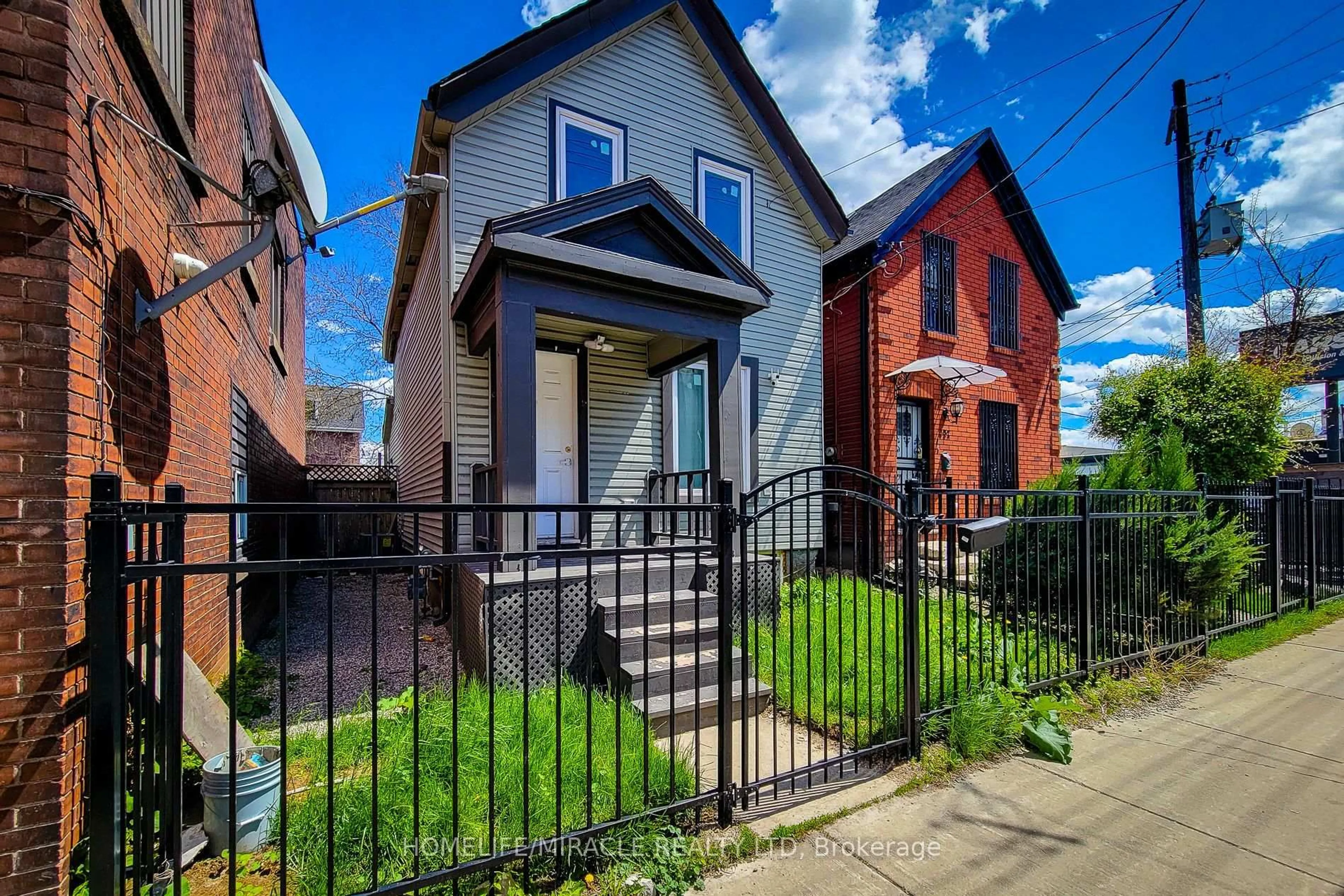 Home with brick exterior material, street for 334 Gage Ave, Hamilton Ontario L8L 7A7