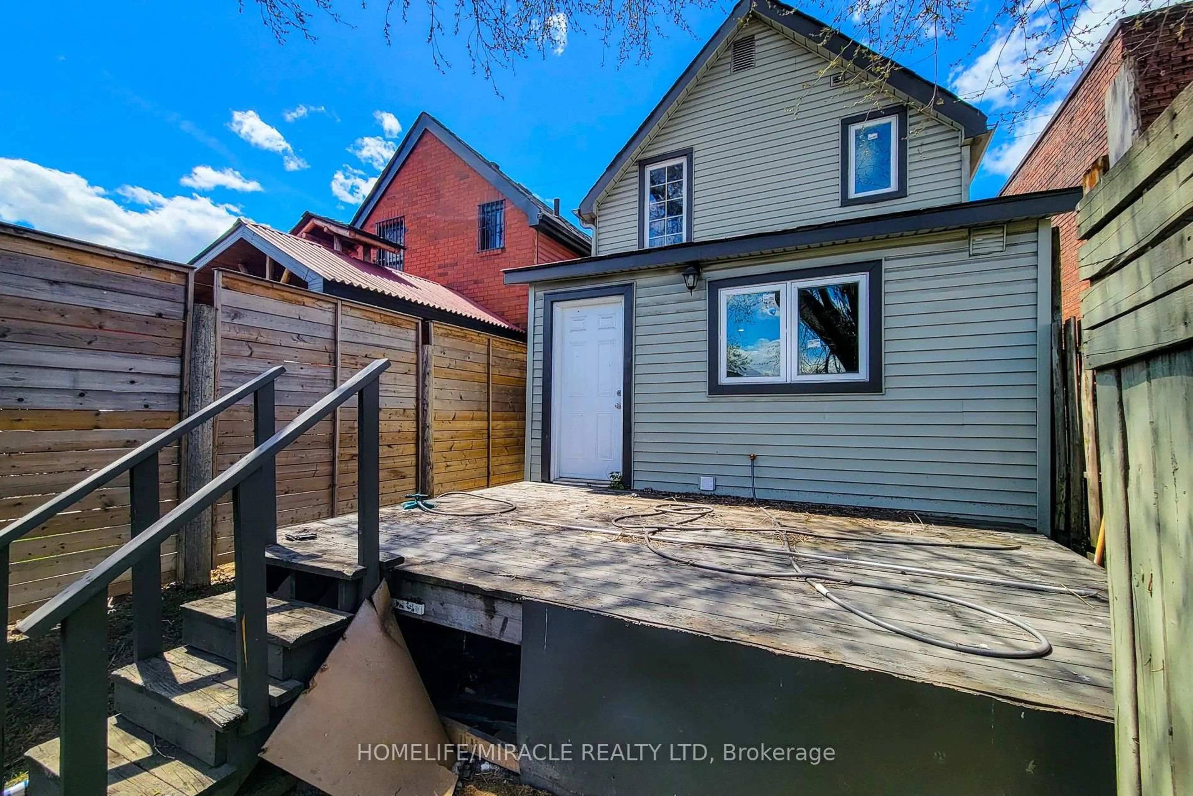 Unknown for 334 Gage Ave, Hamilton Ontario L8L 7A7