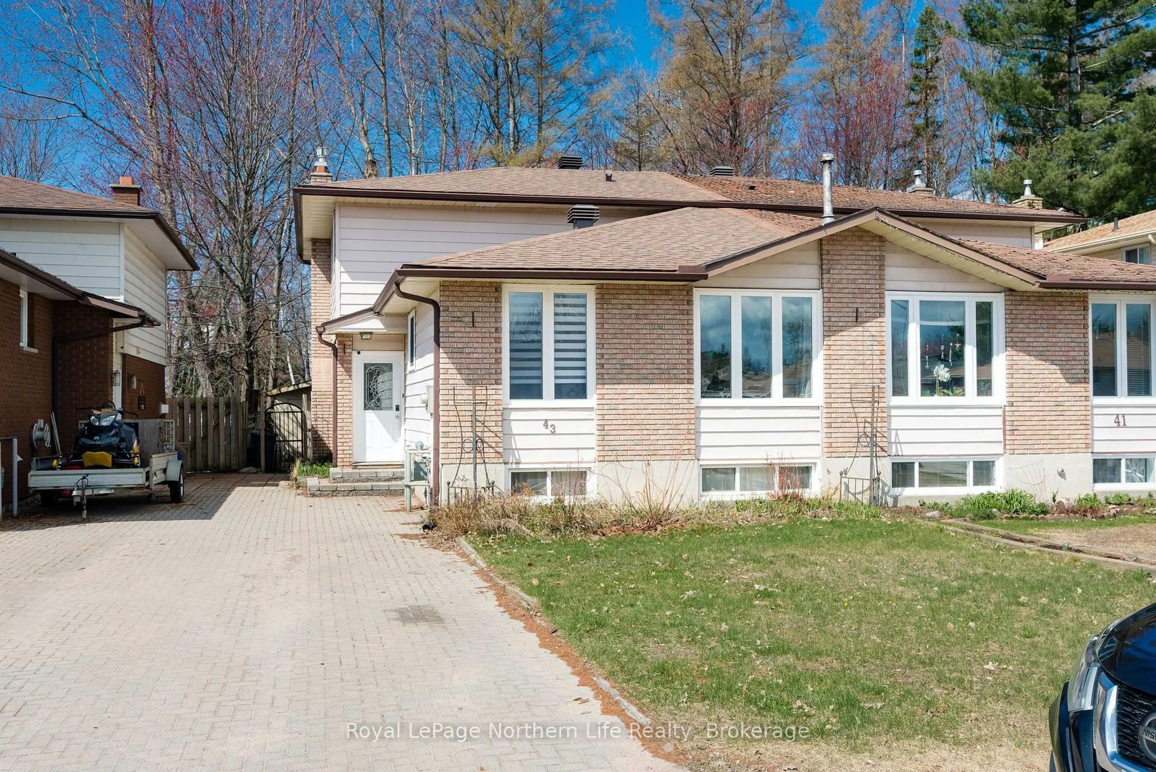 Unknown for 43 Harris Dr, North Bay Ontario P1A 3Z1