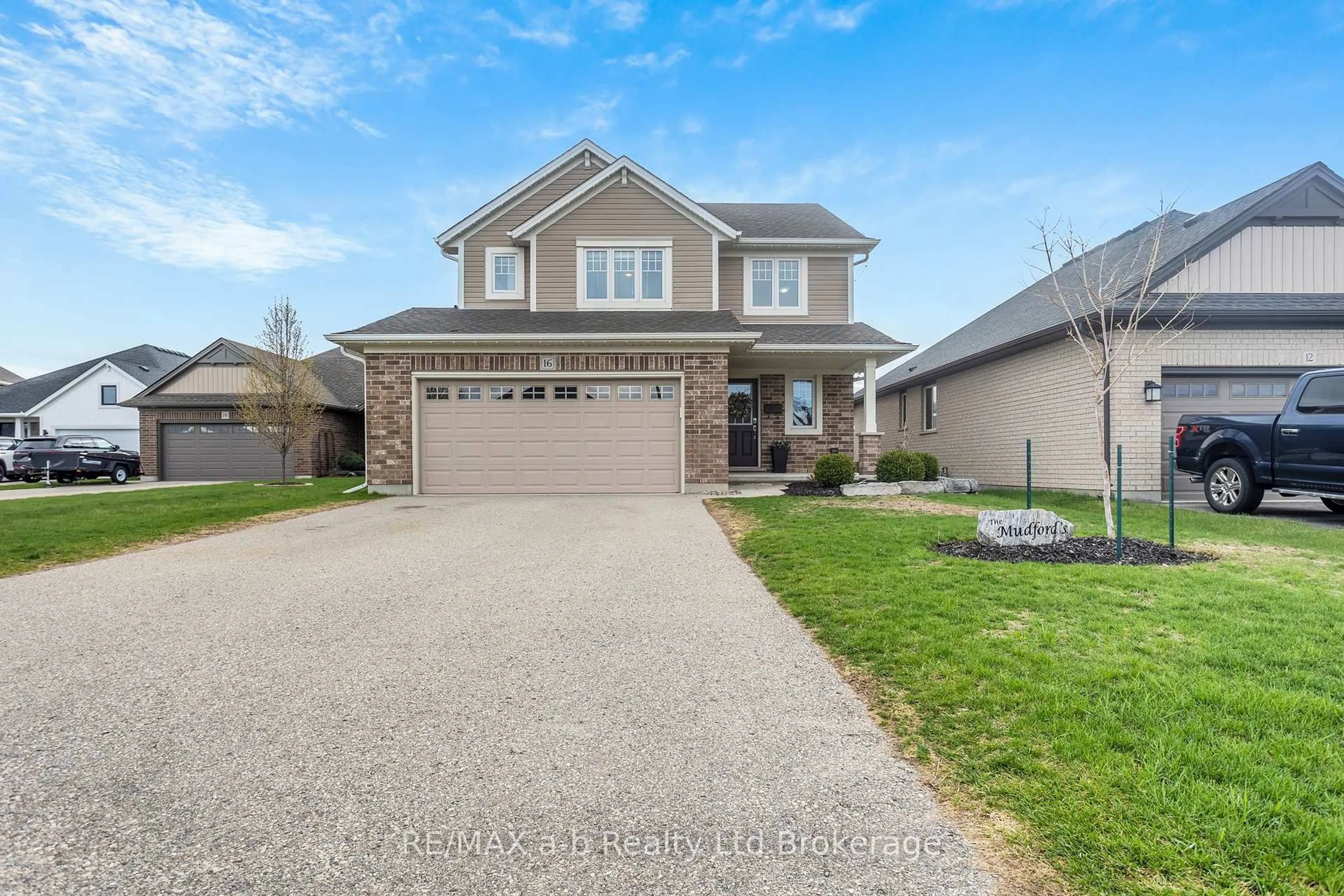 Unknown for 16 Nancy Crt, Tillsonburg Ontario N4G 4G8