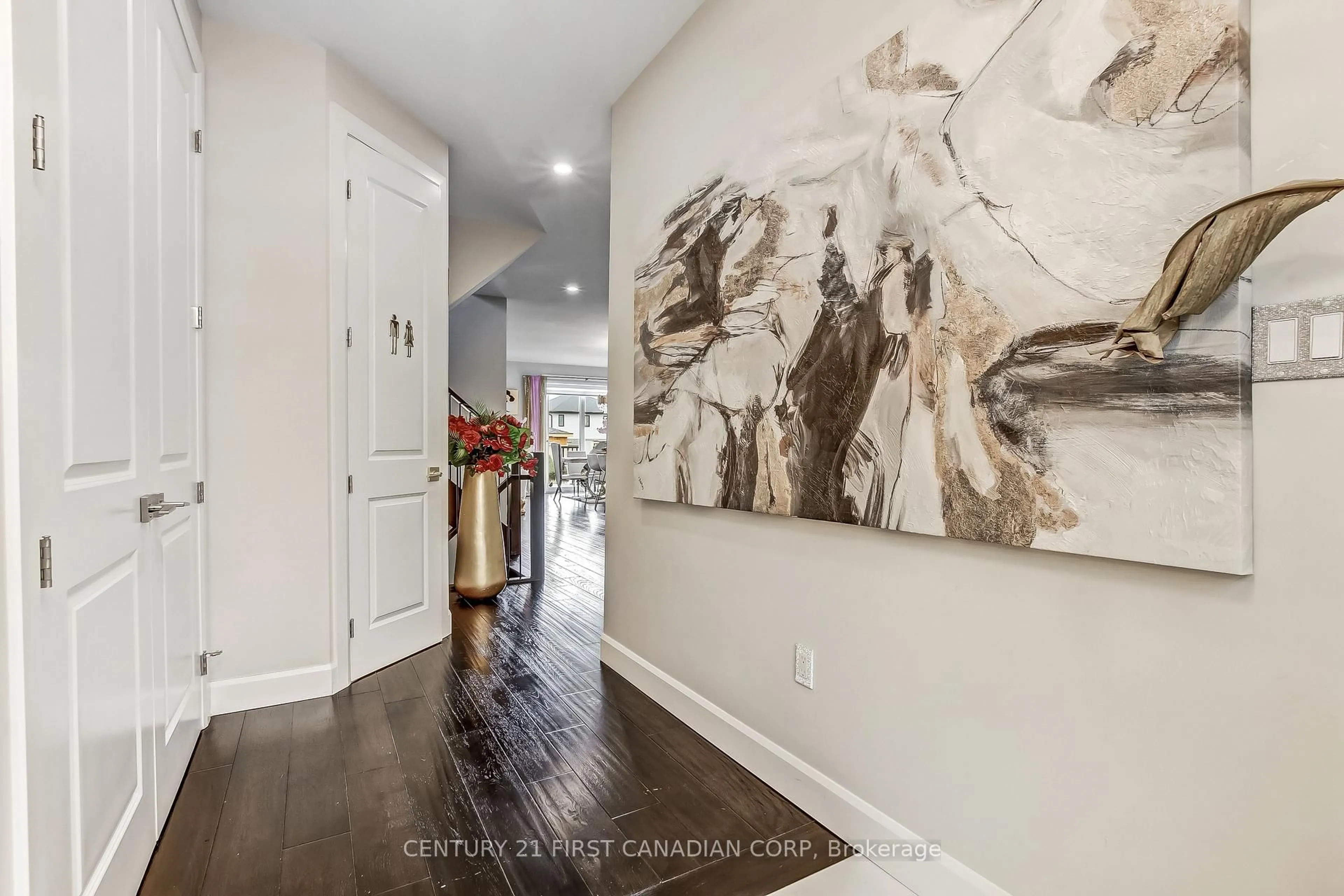 Indoor entryway for 3512 Emilycarr Lane, London South Ontario N6L 0G2