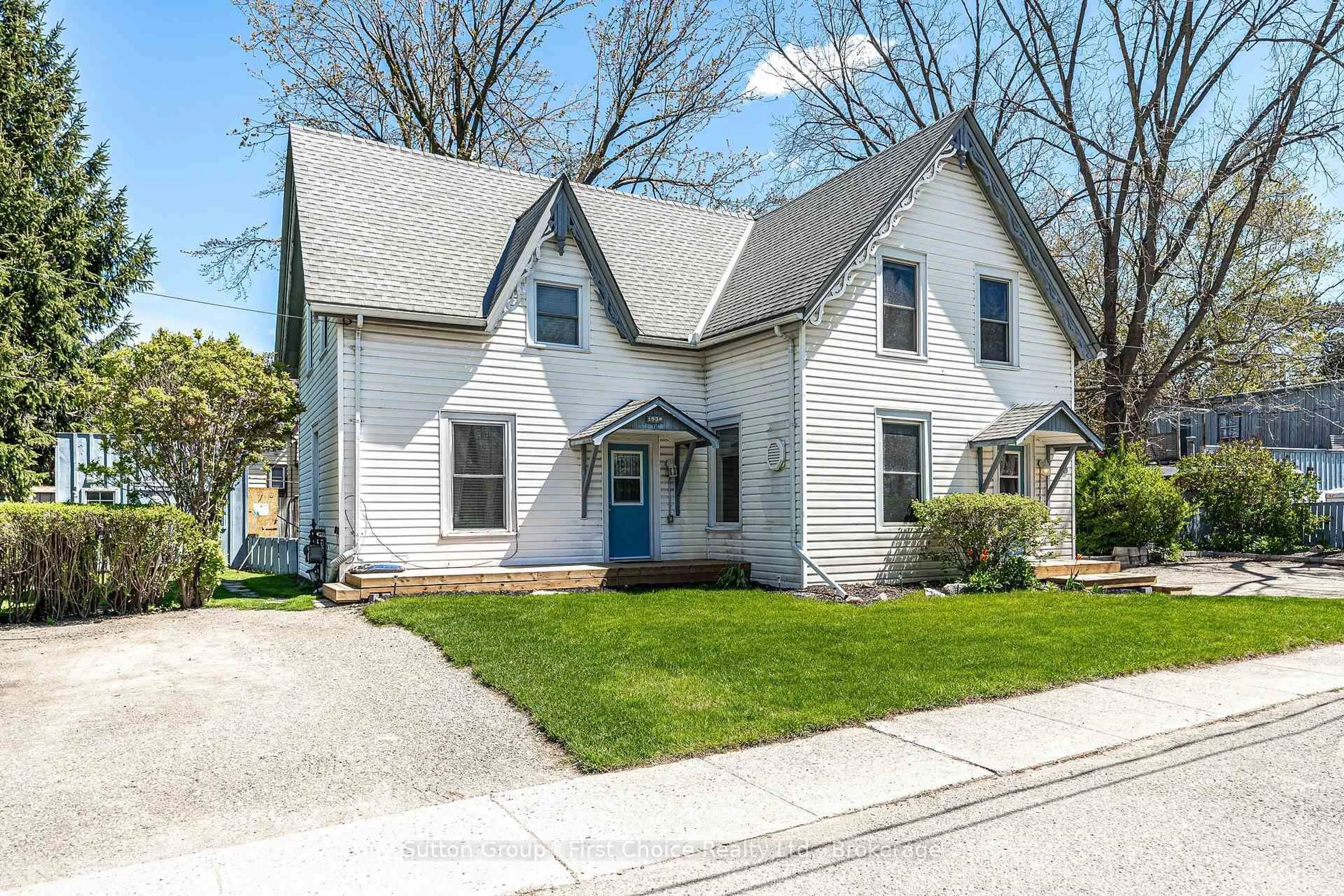 Home with vinyl exterior material, street for 193 Ontario Rd, West Perth Ontario N0K 1N0