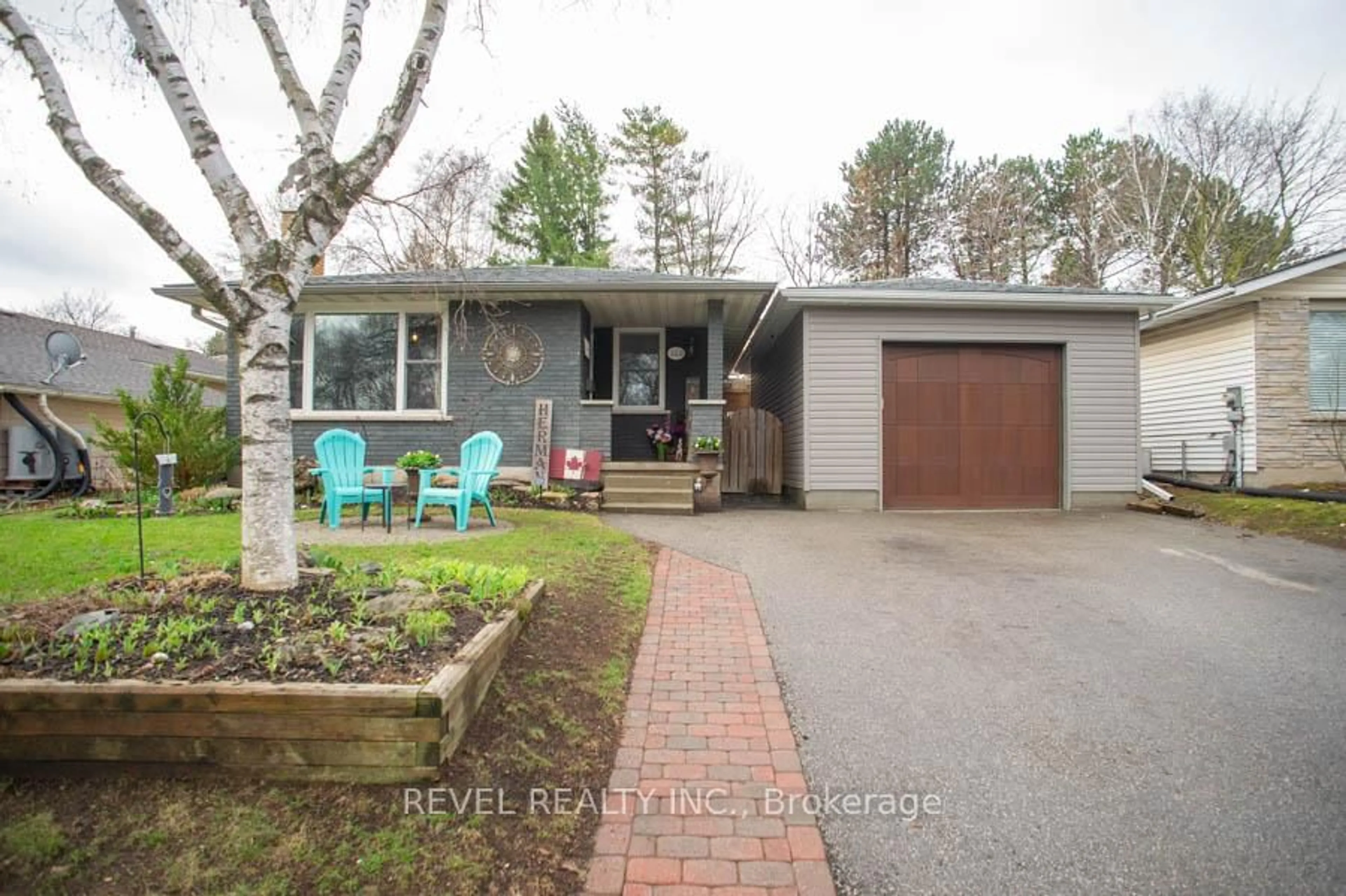 Unknown for 102 Century Hill Dr, Kitchener Ontario N2E 2H8