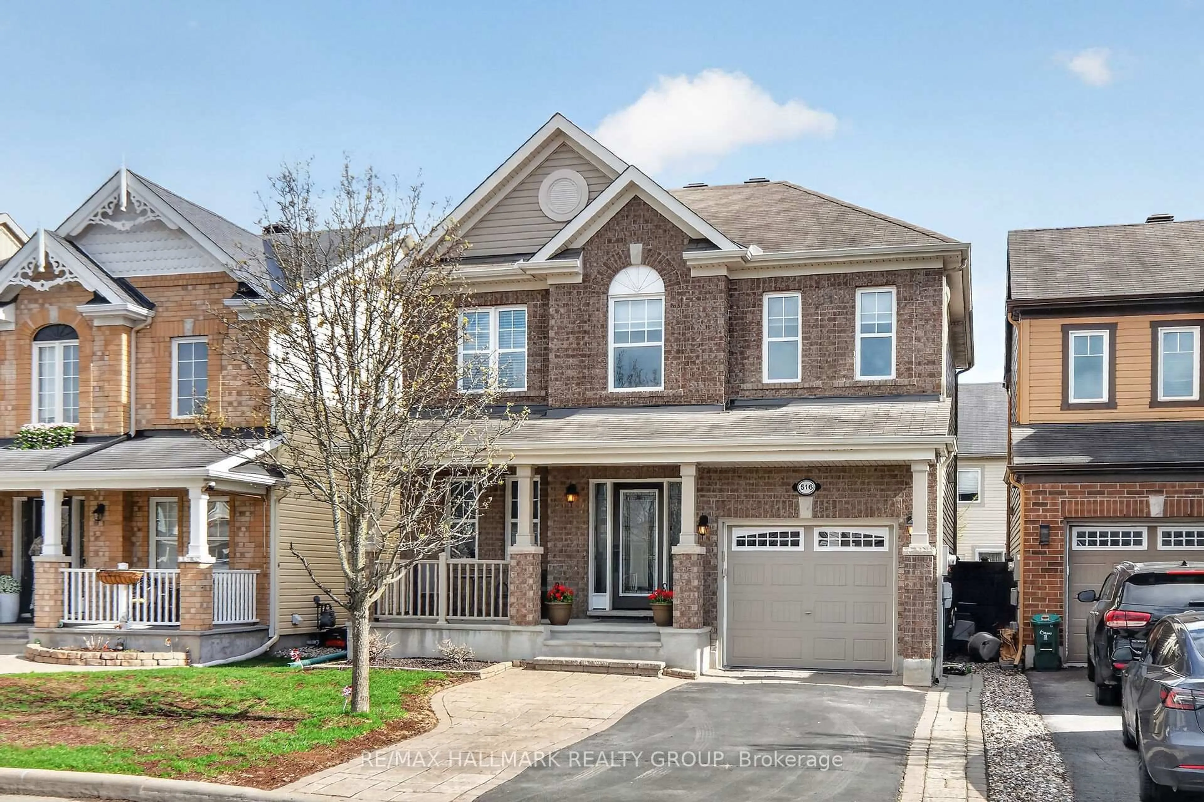 Home with brick exterior material, street for 516 Sunlit Circ, Ottawa Ontario K4A 0V4