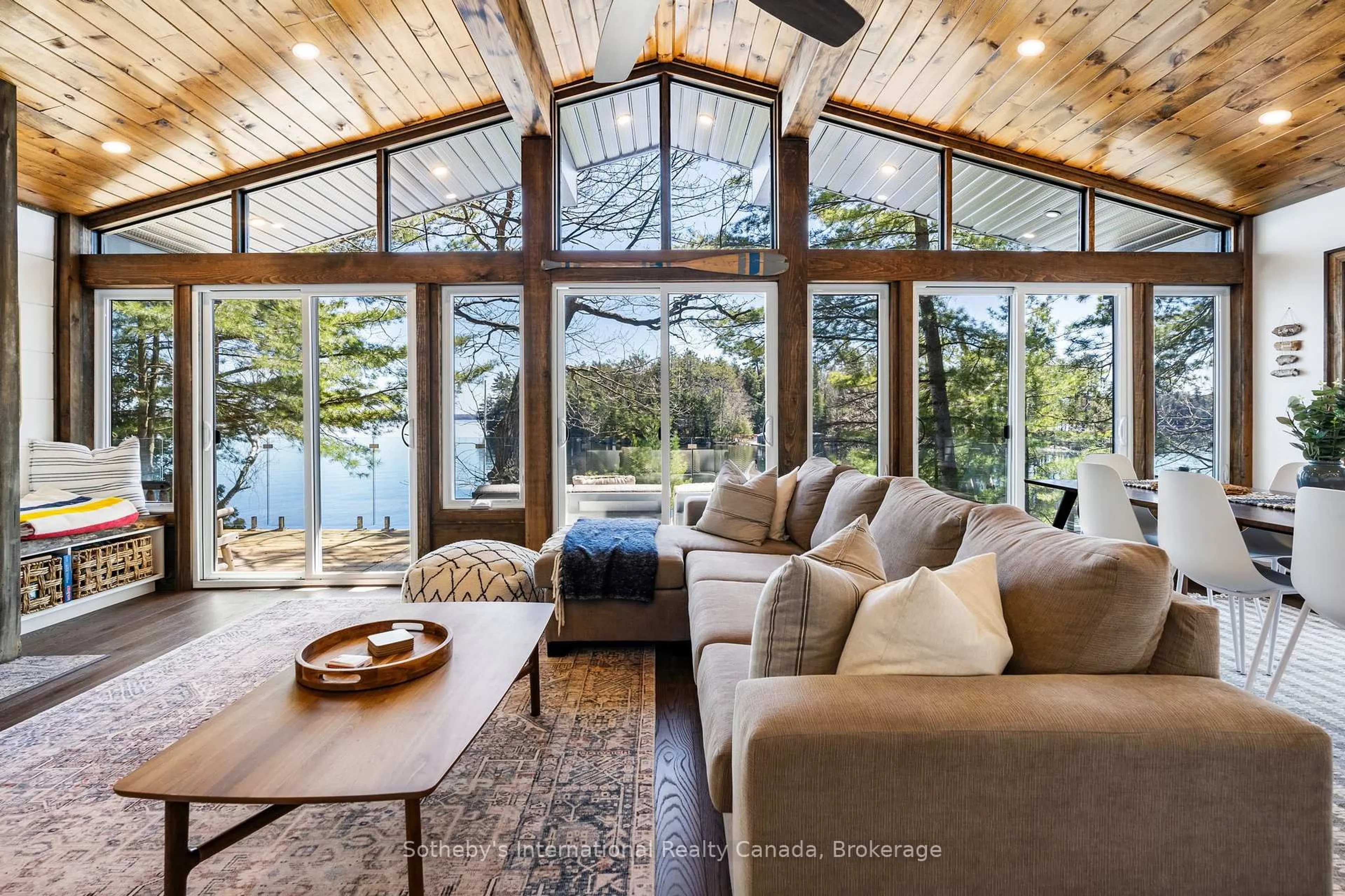 Living room with furniture, unknown for 29 BEACHGROVE ISLAND 33LM, Gravenhurst Ontario P1P 1R2