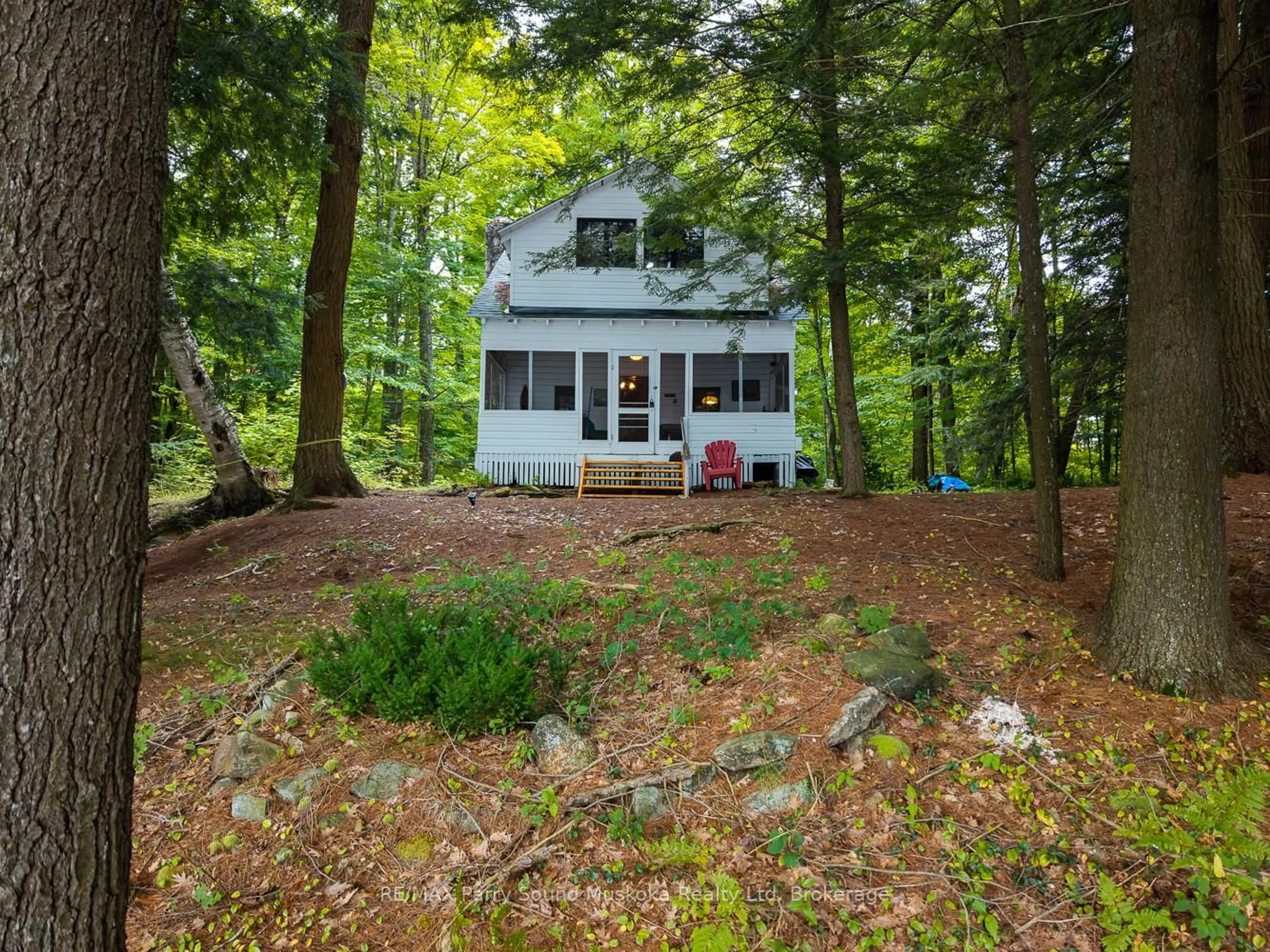 Unknown for 897 172 WA Horseshoe Lake, Seguin Ontario P2A 2W8