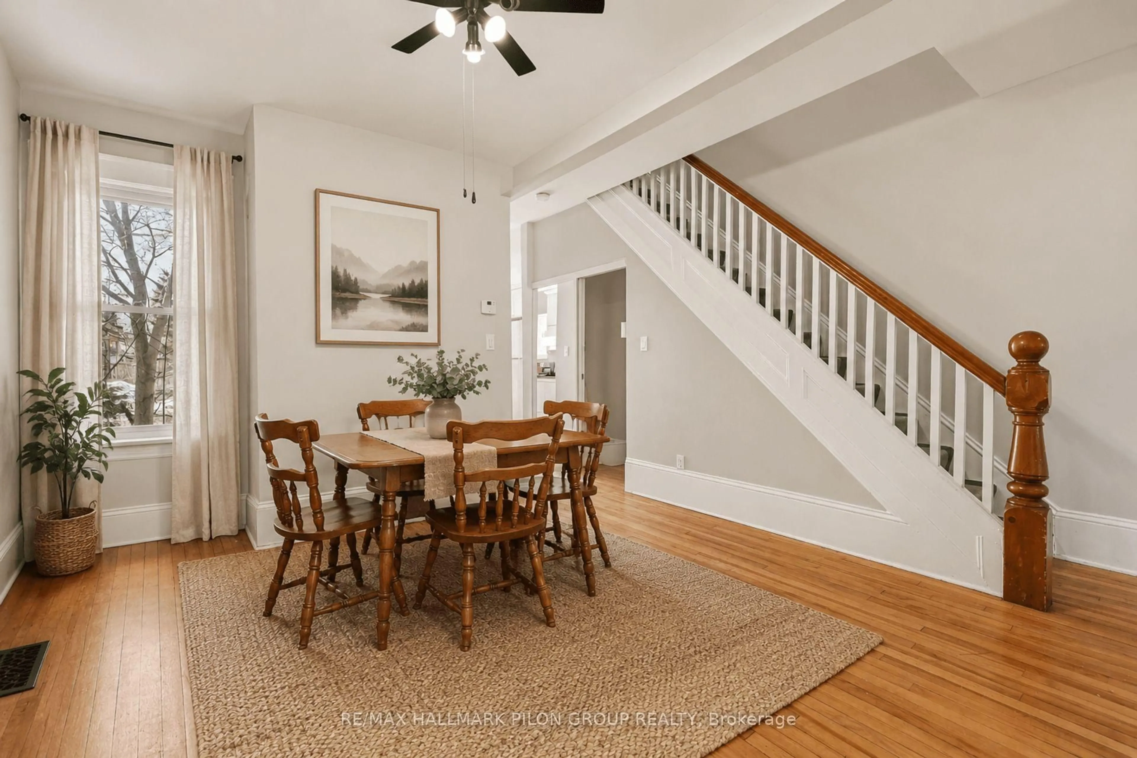 Dining room, unknown for 132 Beausoleil Dr, Ottawa Ontario K1N 7V6