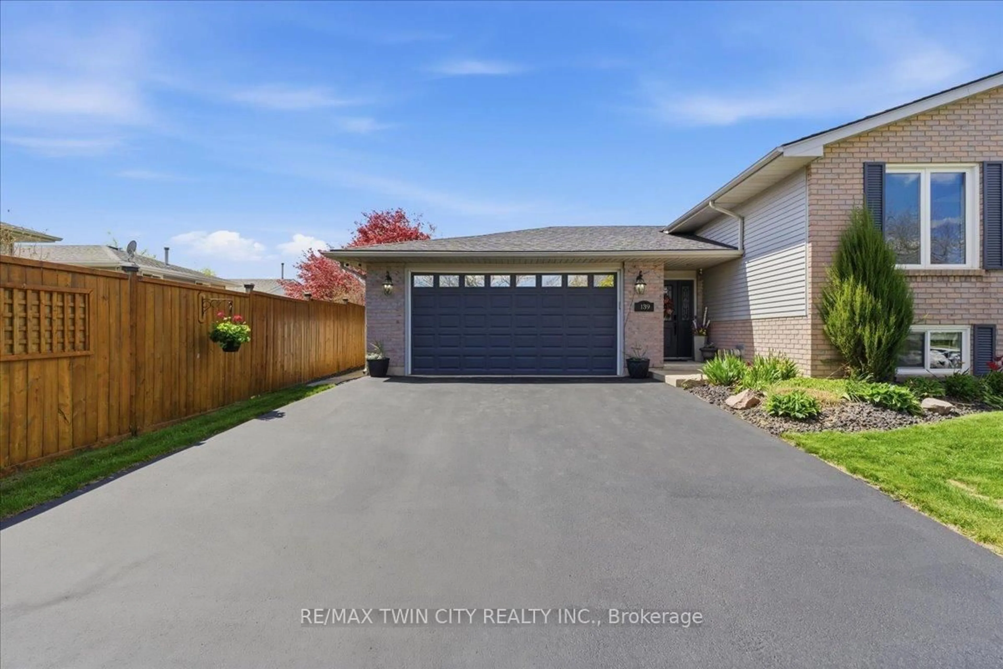 Unknown for 139 Branlyn Cres, Brantford Ontario N3P 1Z9