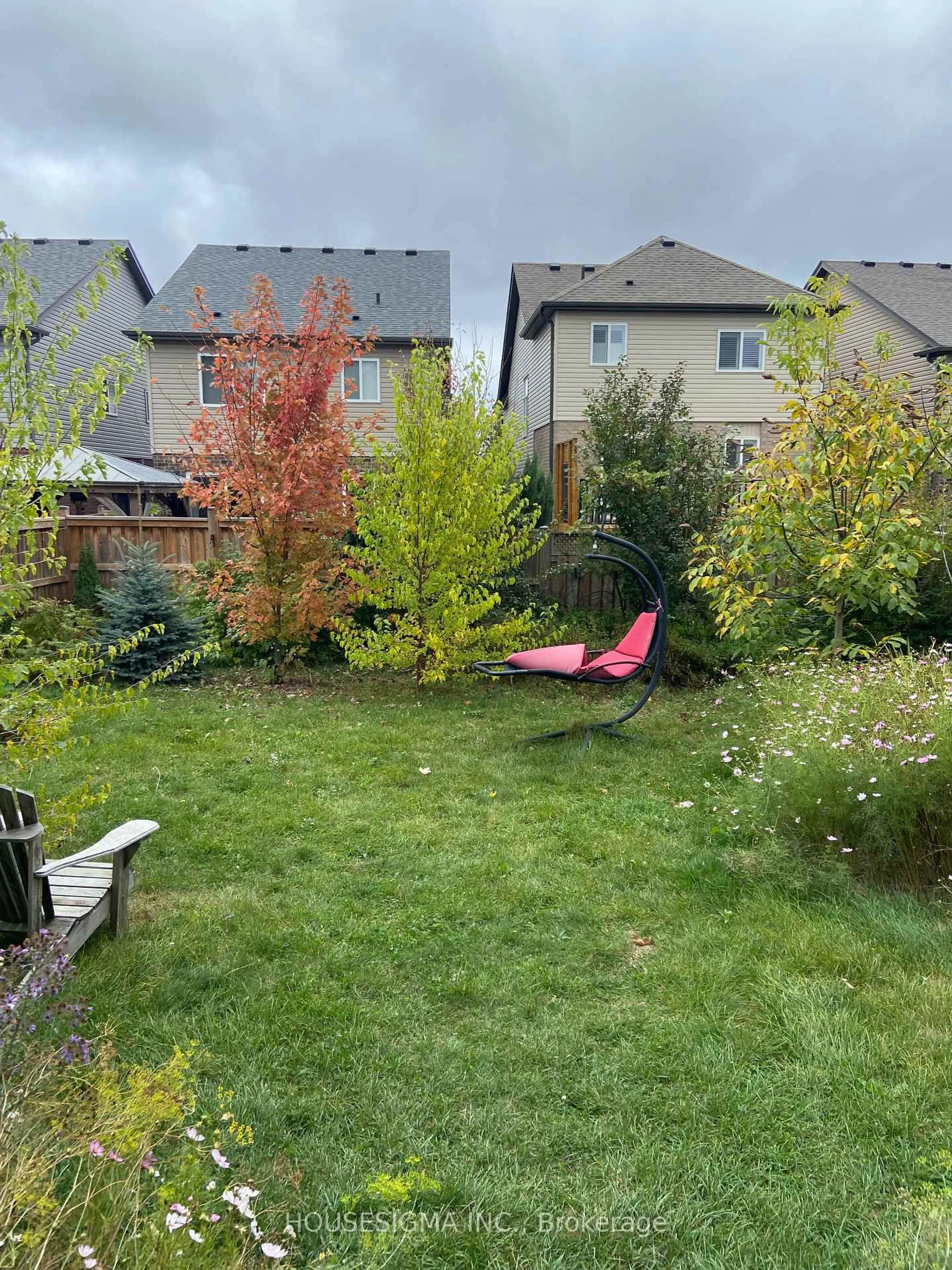 Patio, unknown for 348 Freure Dr, Cambridge Ontario N1S 0B5