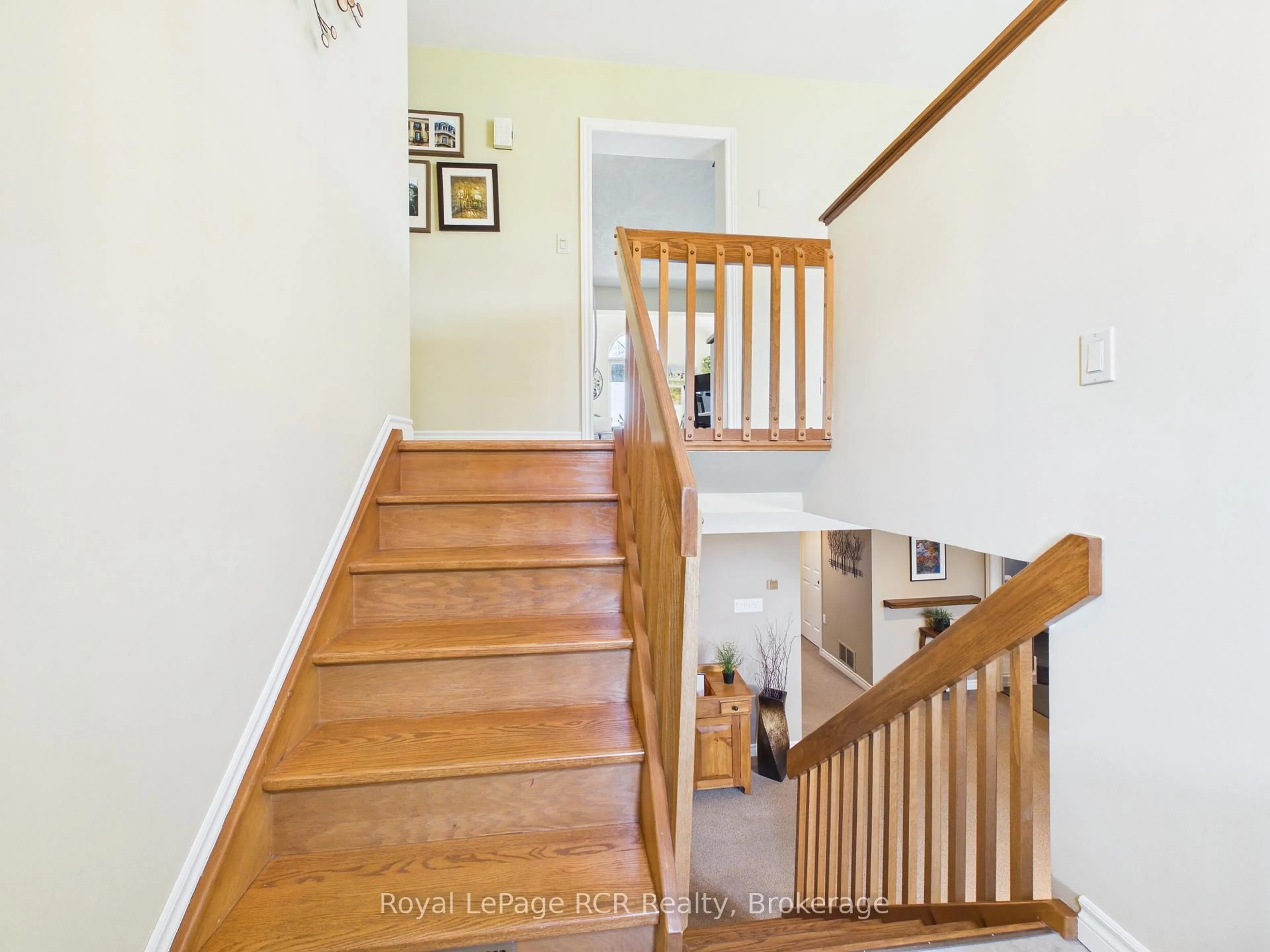 Stairs for 465 Grandview Rd, North Huron Ontario N0G 2W0