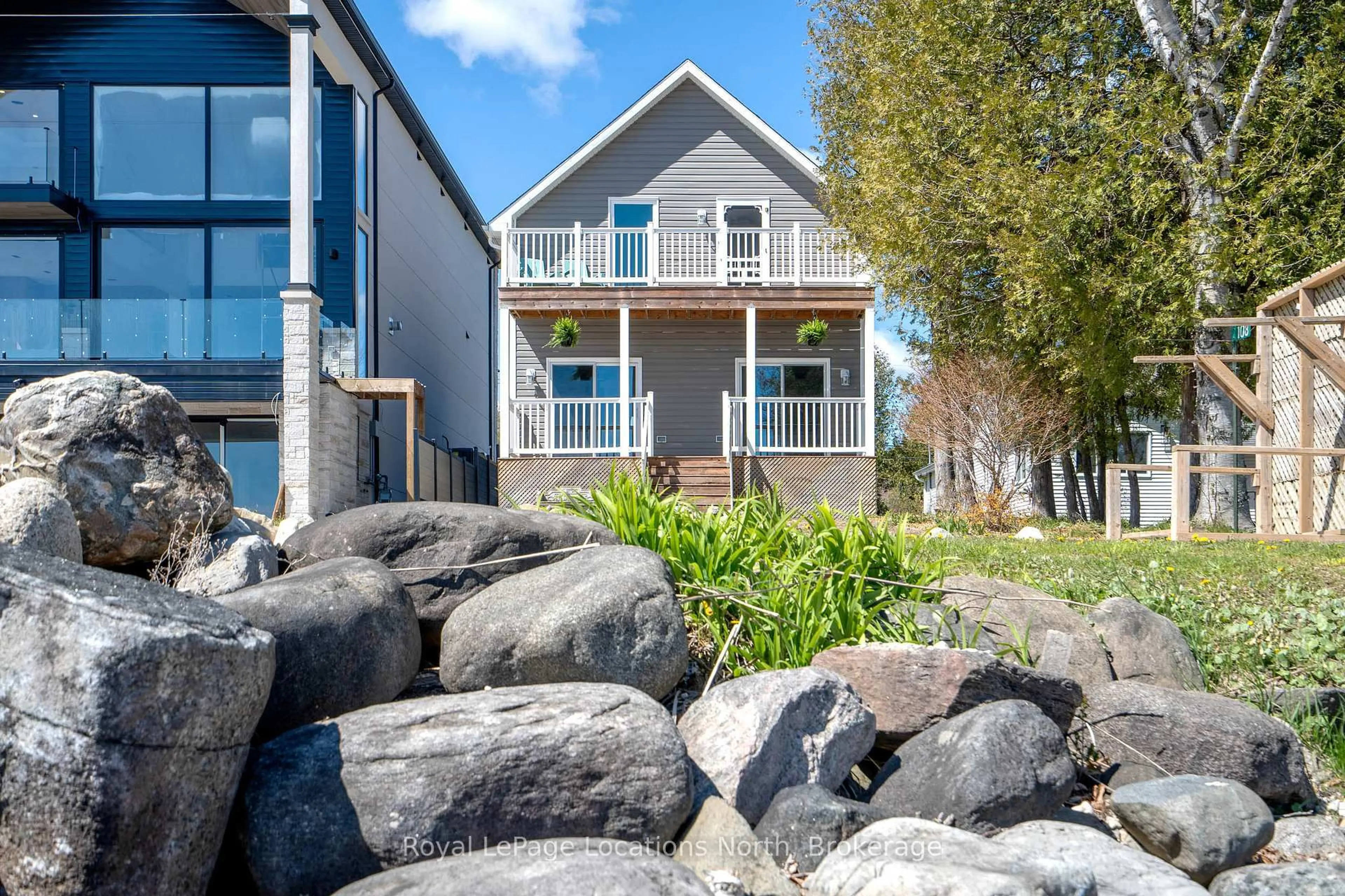 Home with vinyl exterior material, water/lake/river/ocean view for 108 Georgian Beach Lane, Meaford Ontario N4L 0A7