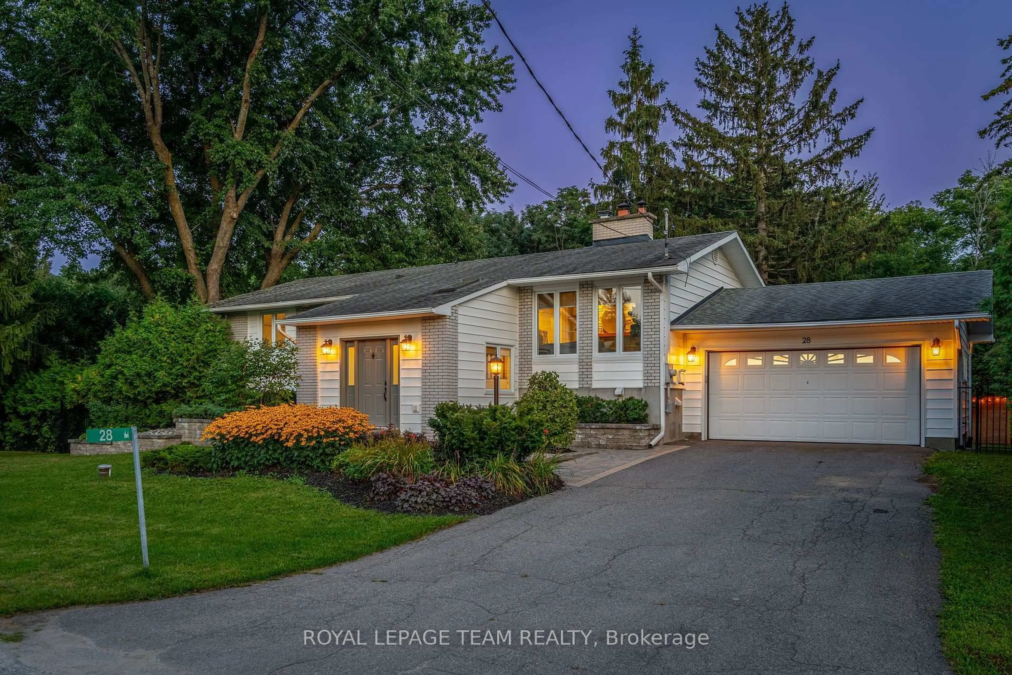 Unknown for 28 Maplehill Way, Ottawa Ontario K2C 3H1