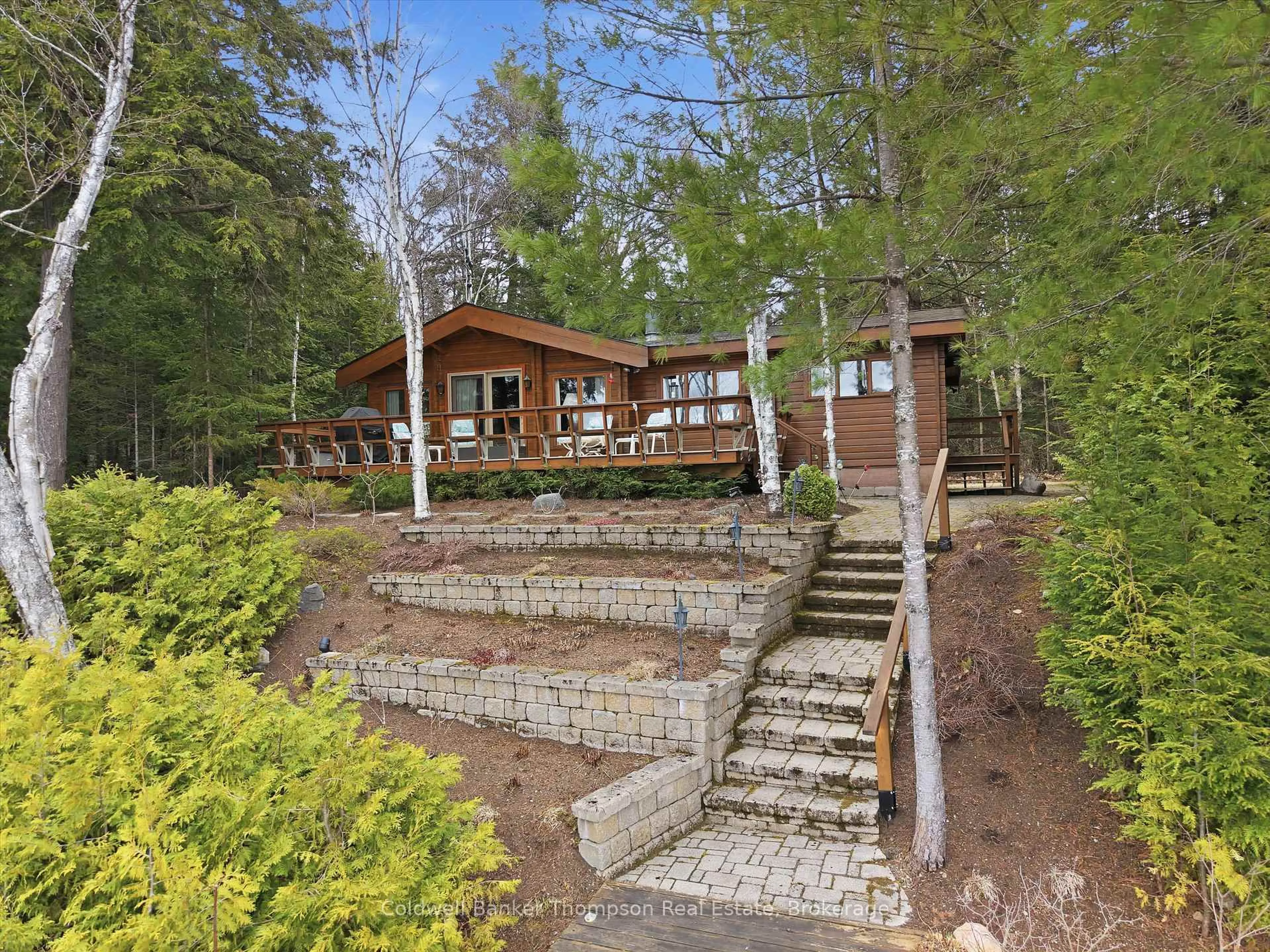 A pic from outside/outdoor area/front of a property/back of a property/a pic from drone, unknown for 722 Grass Lake Rd, Kearney Ontario P0A 1M0