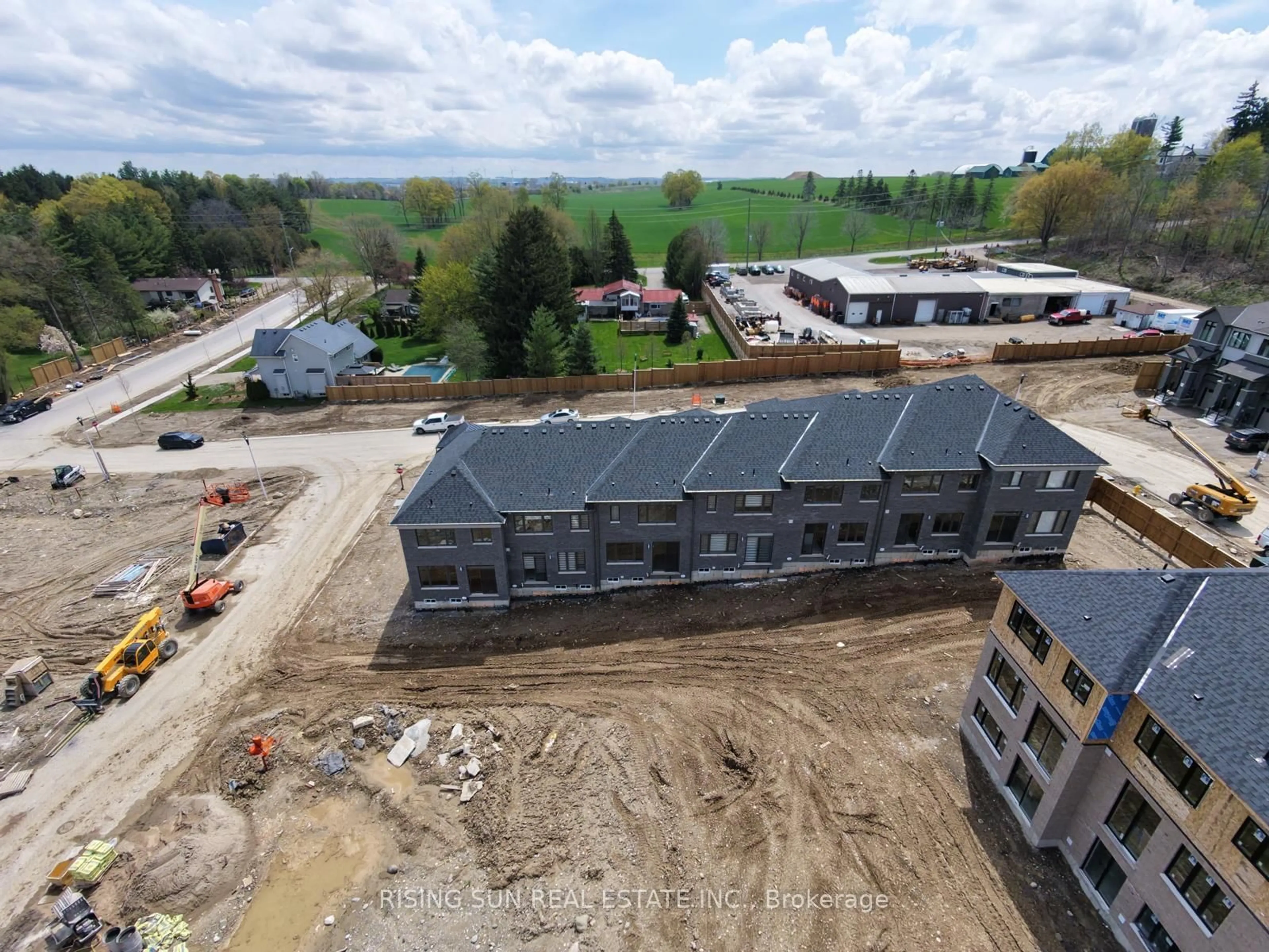 A pic from outside/outdoor area/front of a property/back of a property/a pic from drone, building for 495 Jack Wilford Way, South-West Oxford Ontario N4S 0G3