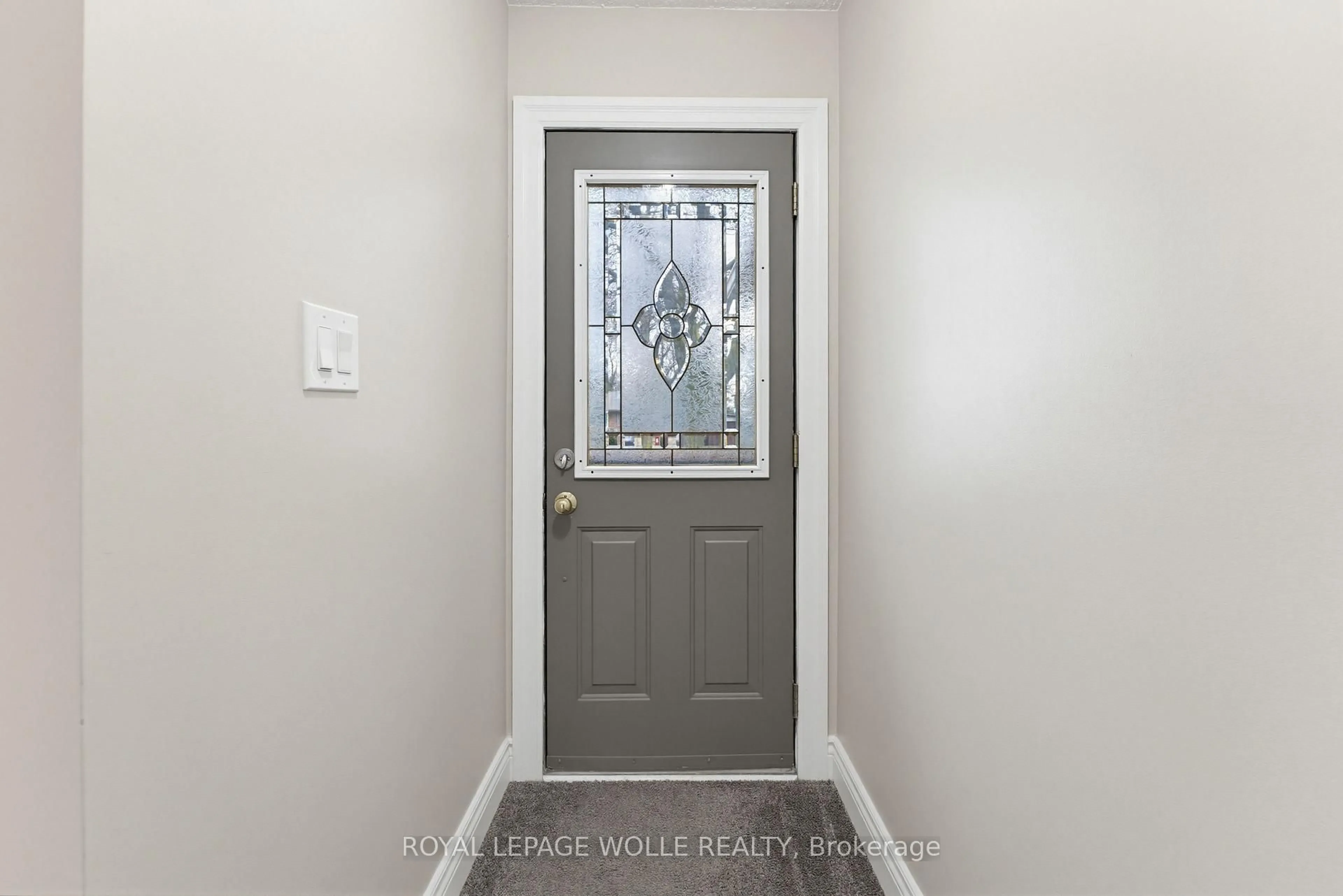 Indoor entryway for 24 Hillmount St, Kitchener Ontario N2C 2C6