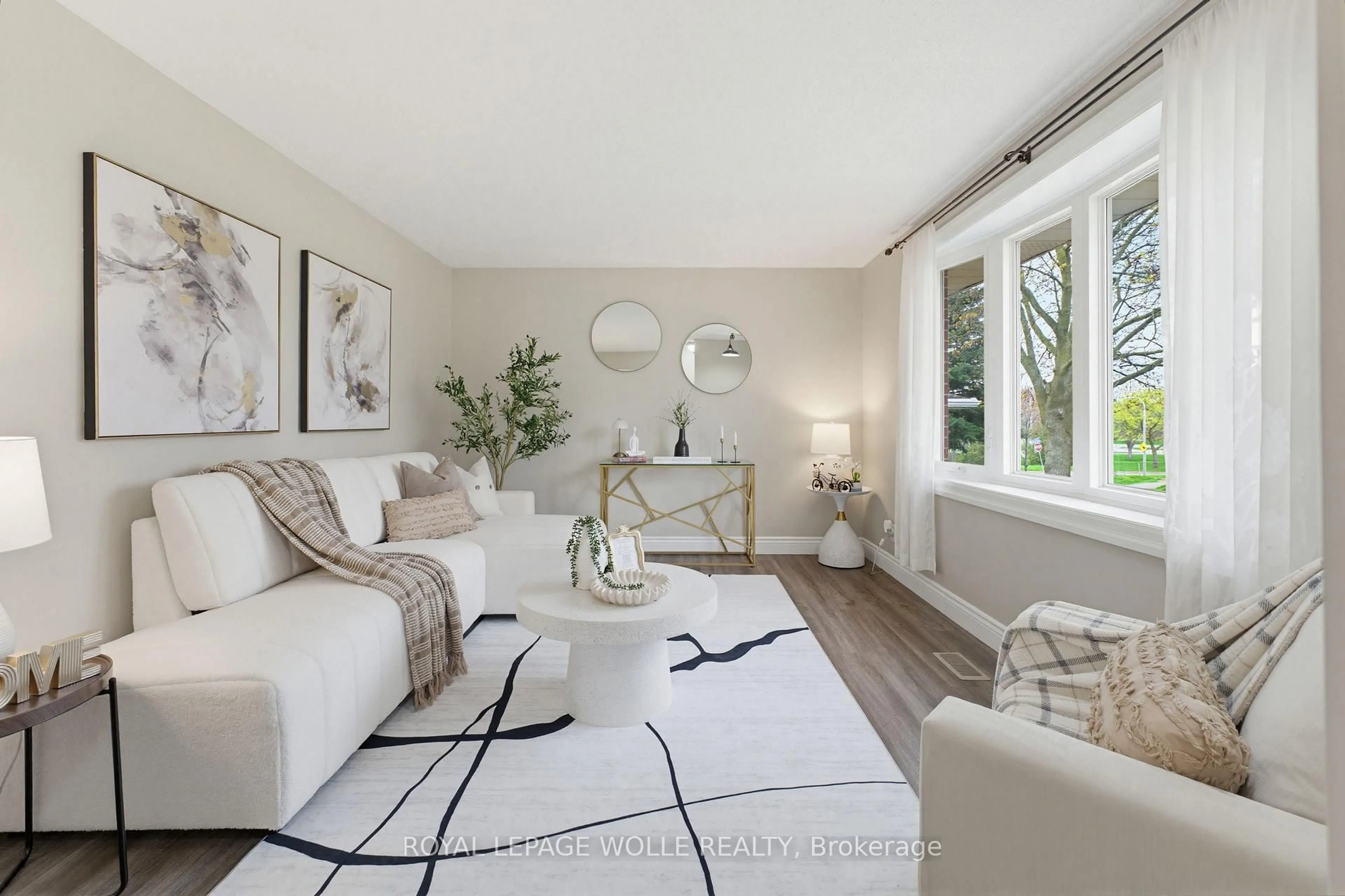 Living room with furniture, unknown for 24 Hillmount St, Kitchener Ontario N2C 2C6