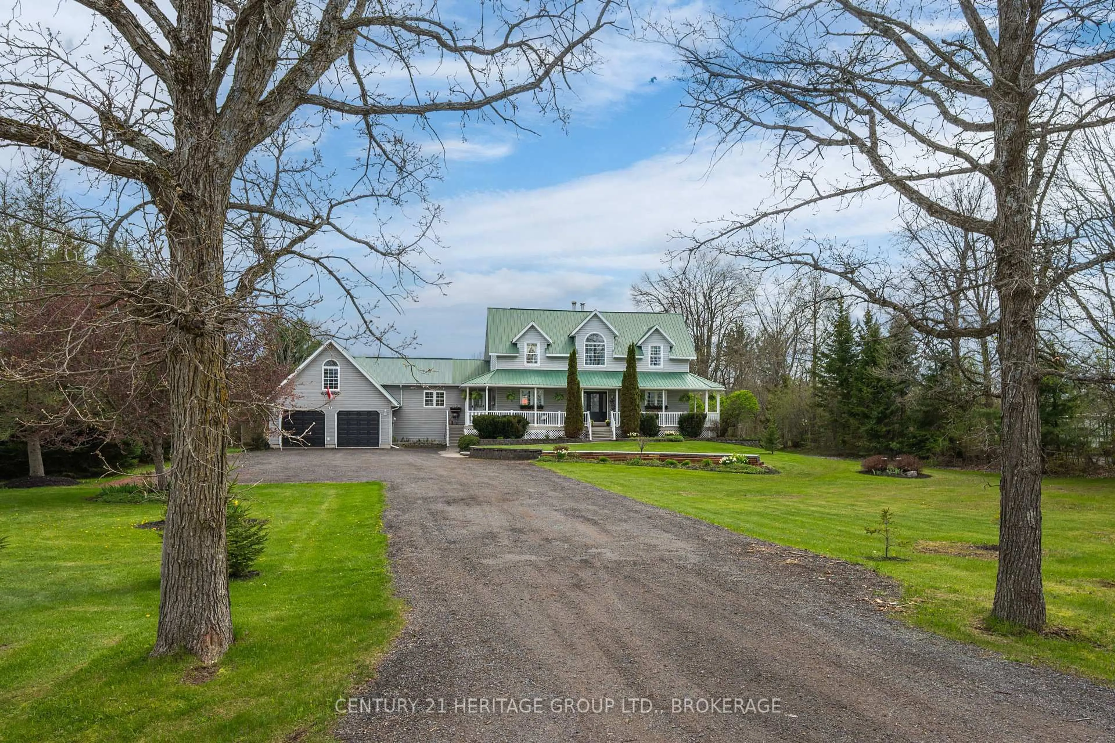 A pic from outside/outdoor area/front of a property/back of a property/a pic from drone, unknown for 5216 Bradford Rd, Harrowsmith Ontario K0H 1V0