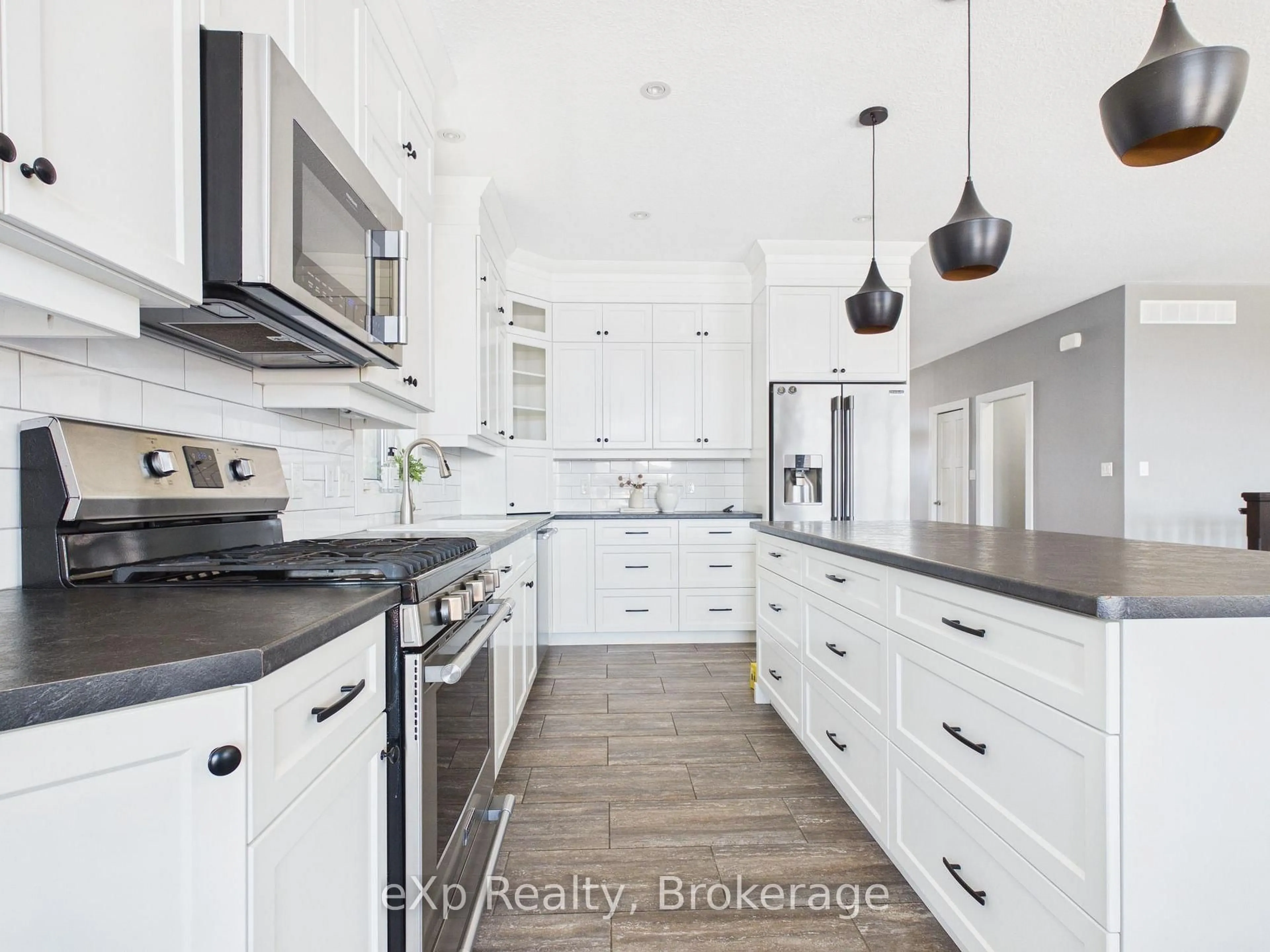 Contemporary kitchen, unknown for 269 Summerside Pl, Saugeen Shores Ontario N0H 2C2