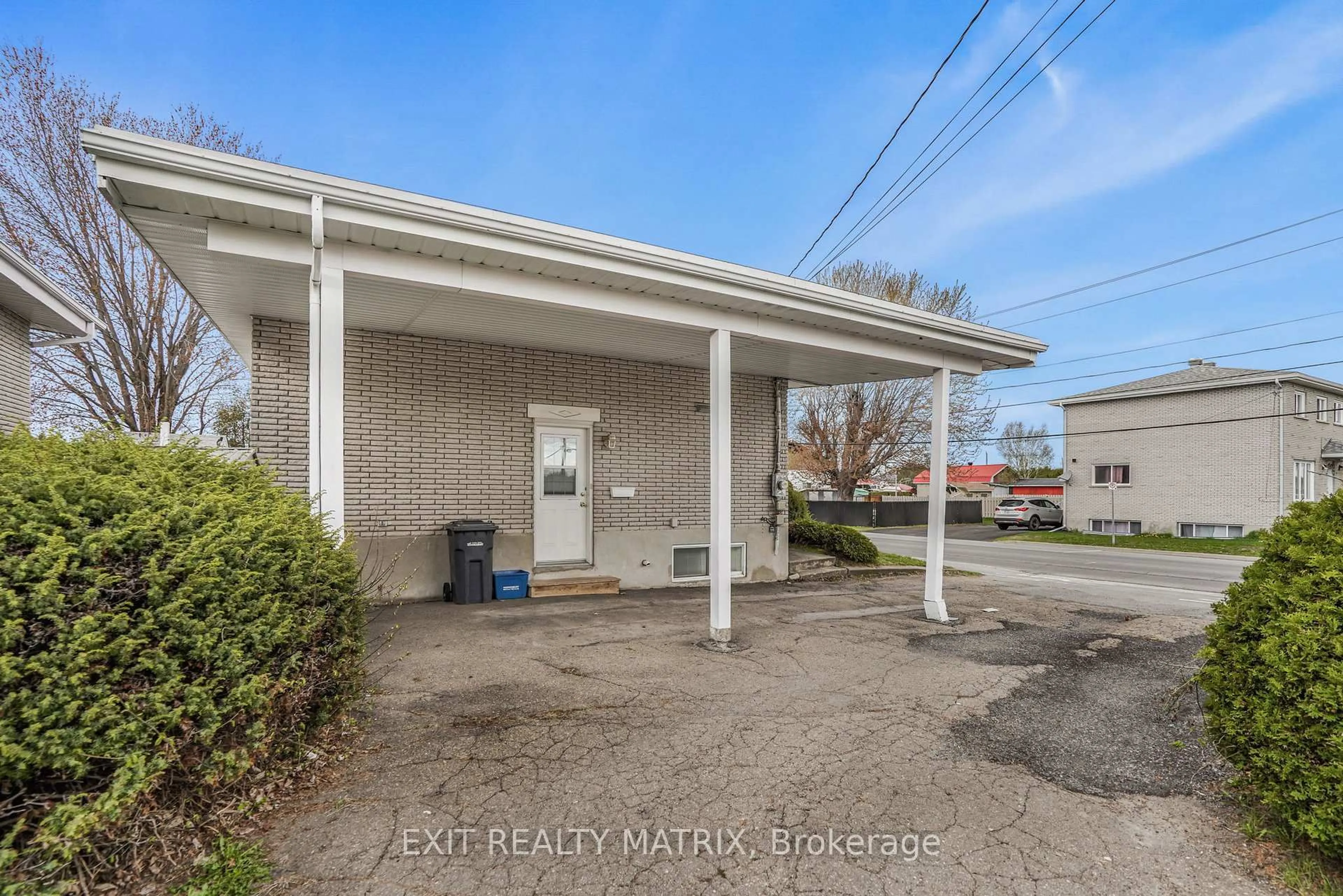 Unknown for 1380 Lansdowne St, Hawkesbury Ontario K6A 1J4