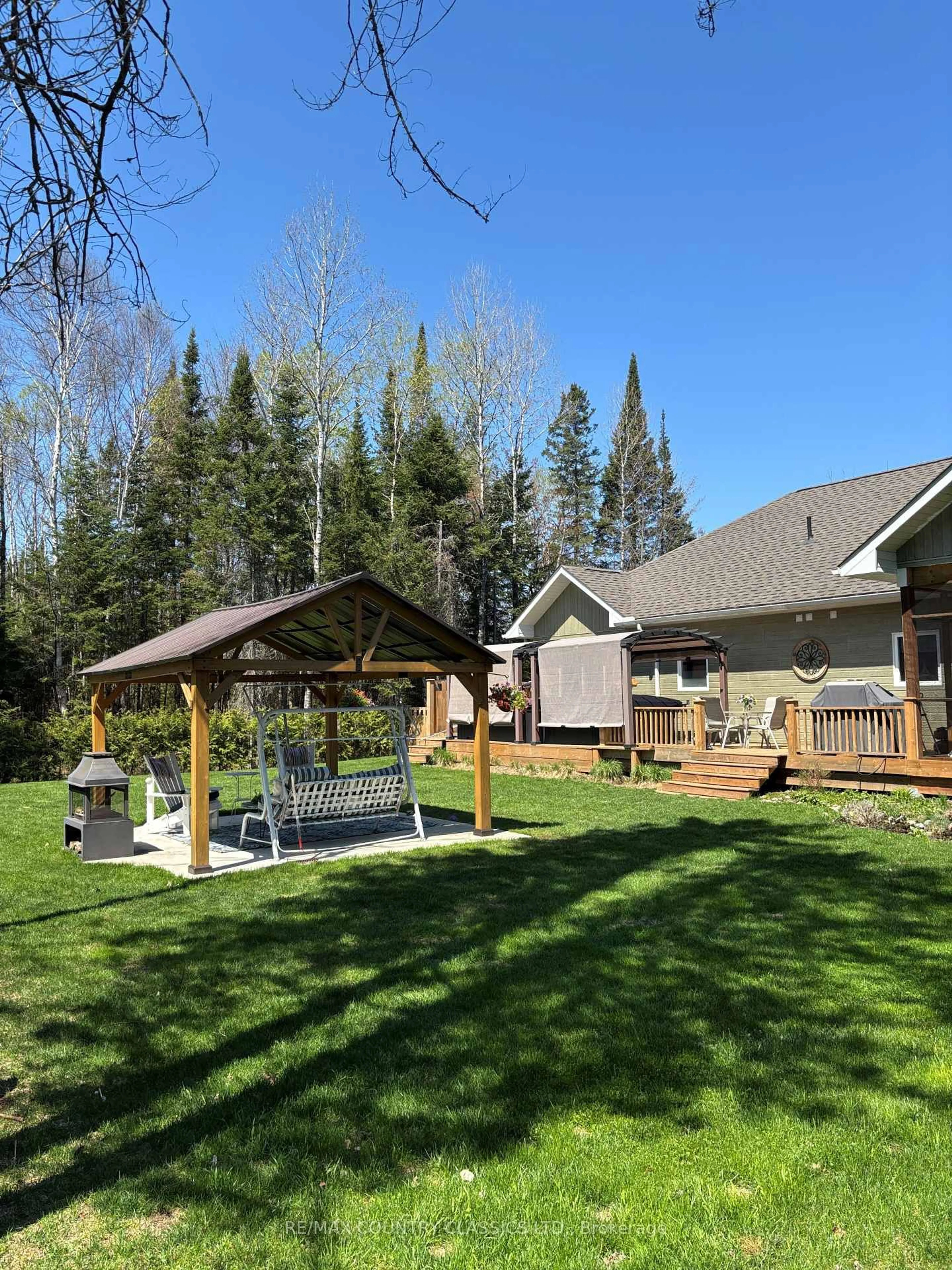 Patio, unknown for 32 Bancroft Ridge Dr, Bancroft Ontario K0L 1C0