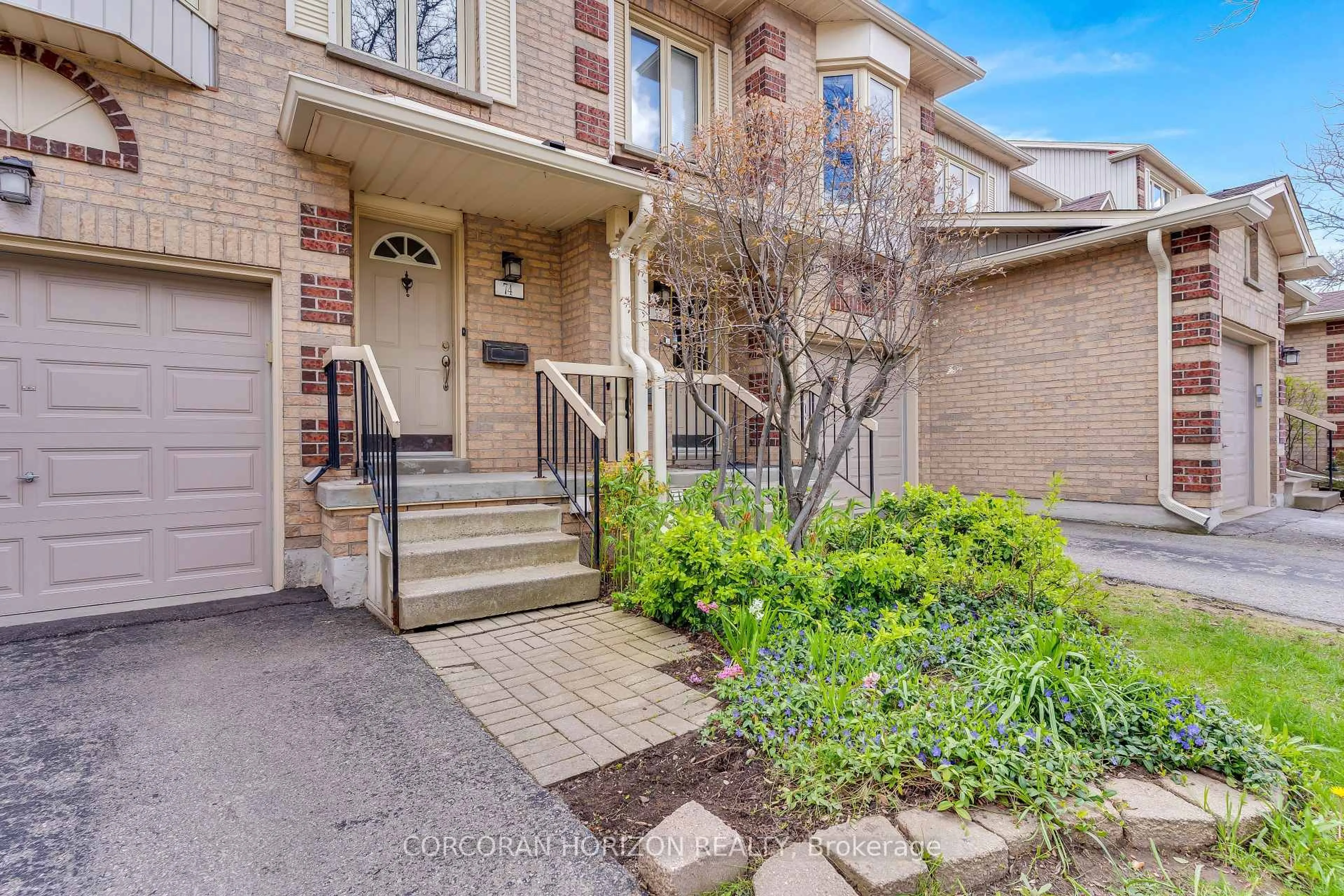 Unknown for 302 College Ave #74, Guelph Ontario N1G 4T6