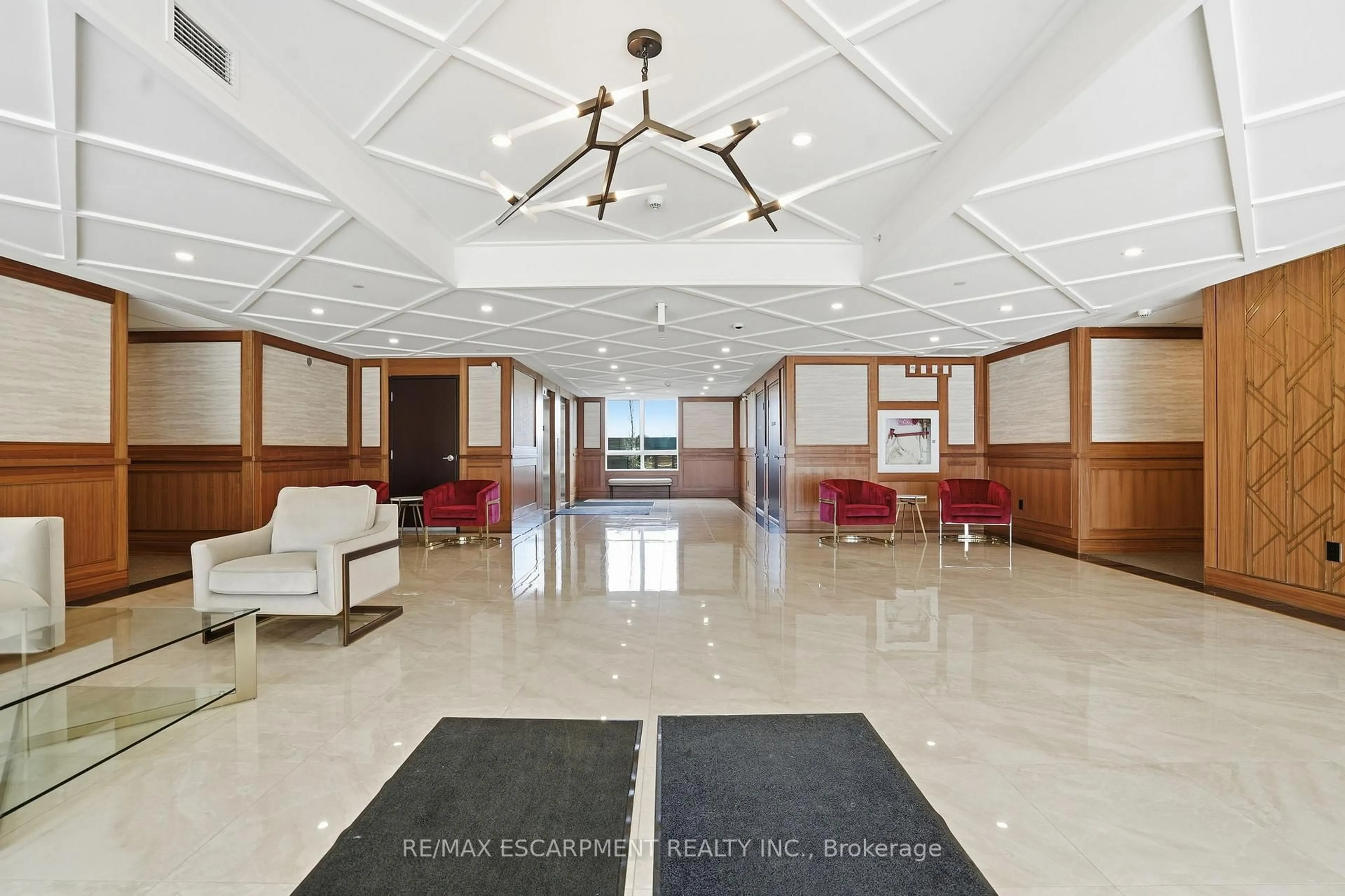 Lobby for 7549B Kalar Rd #314, Niagara Falls Ontario L2H 3W7