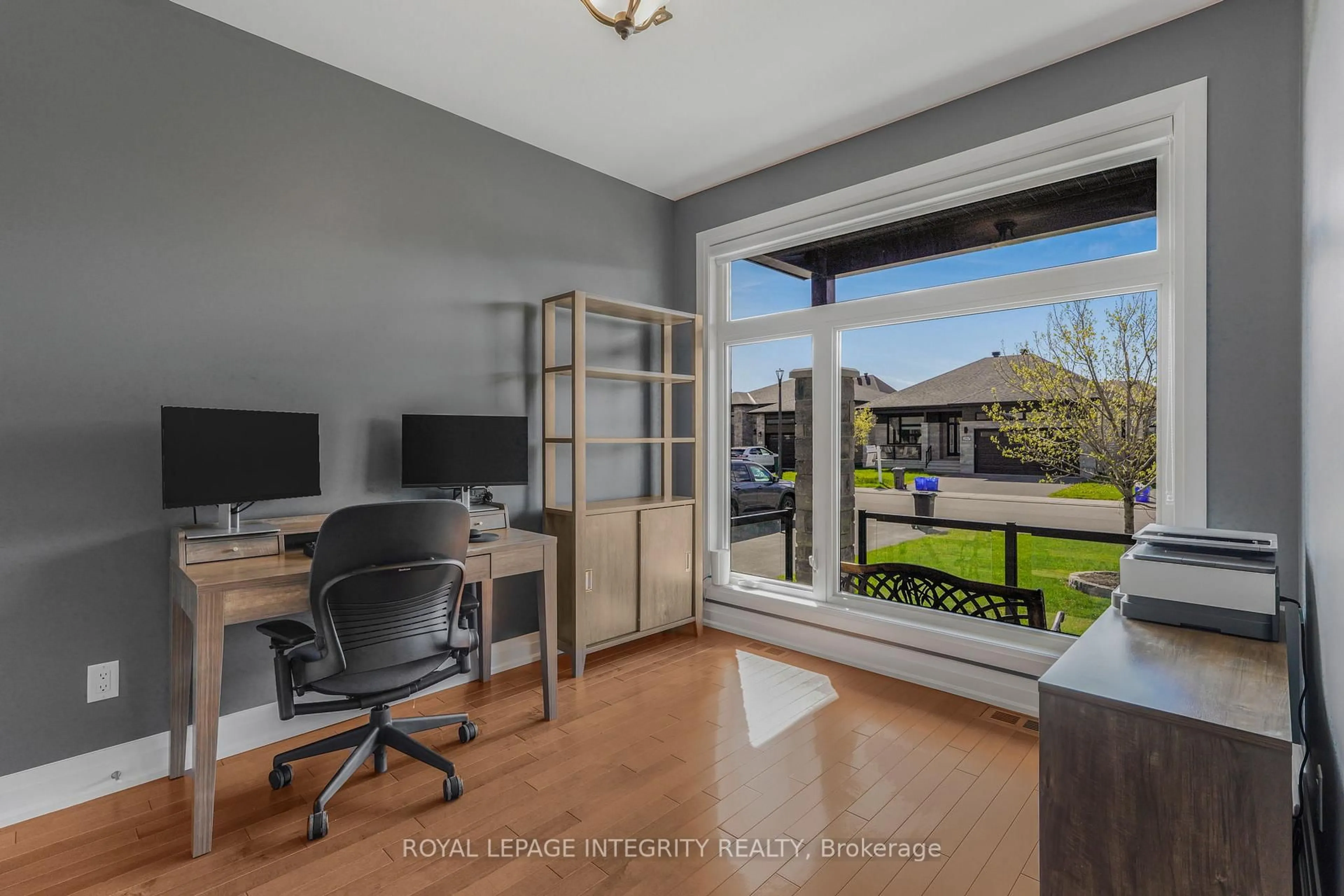 A pic of a room for 400 Colmar St, Russell Ontario K0A 1W0