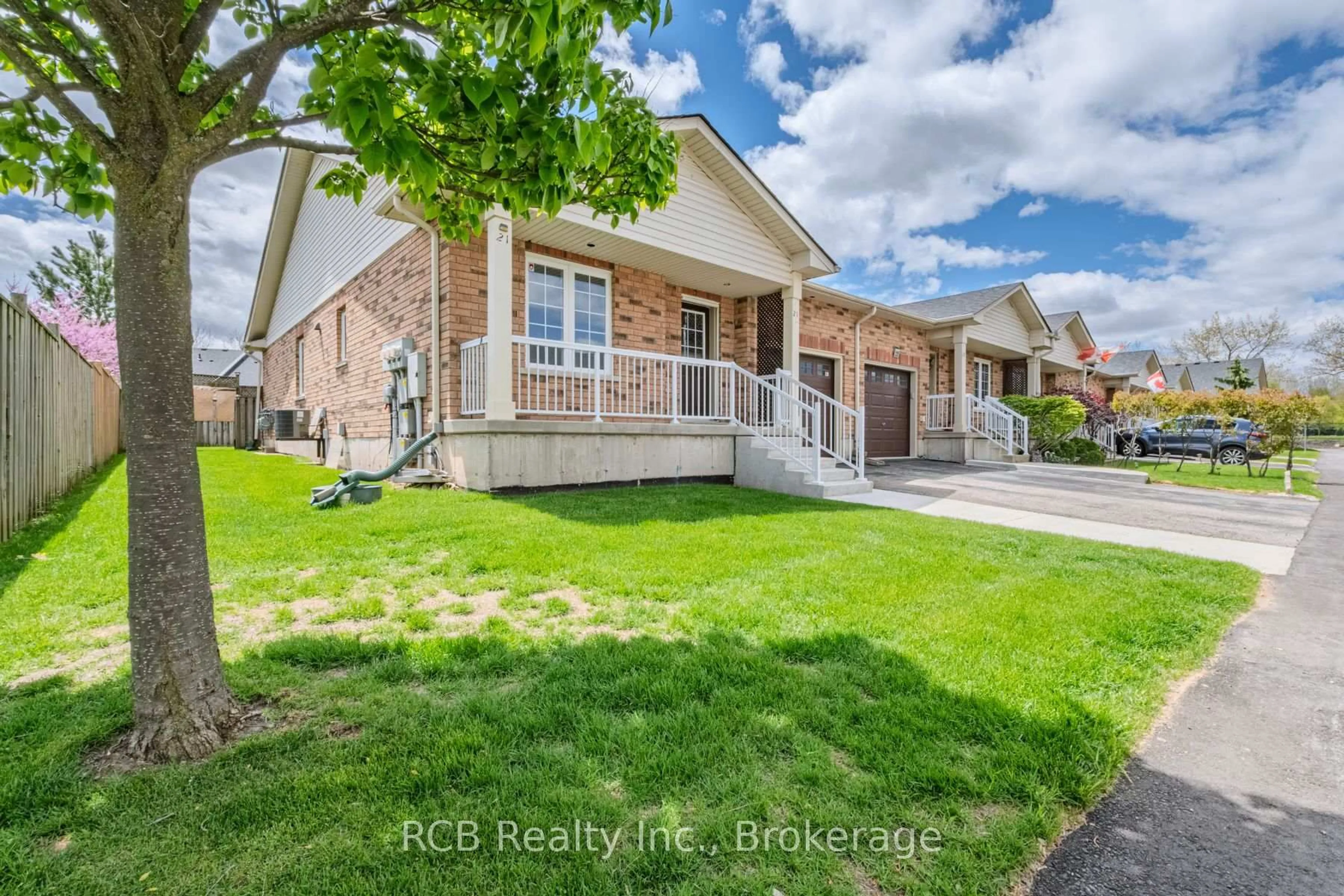 Home with brick exterior material, street for 54 Garden Ave #21, Brantford Ontario N3S 0A1