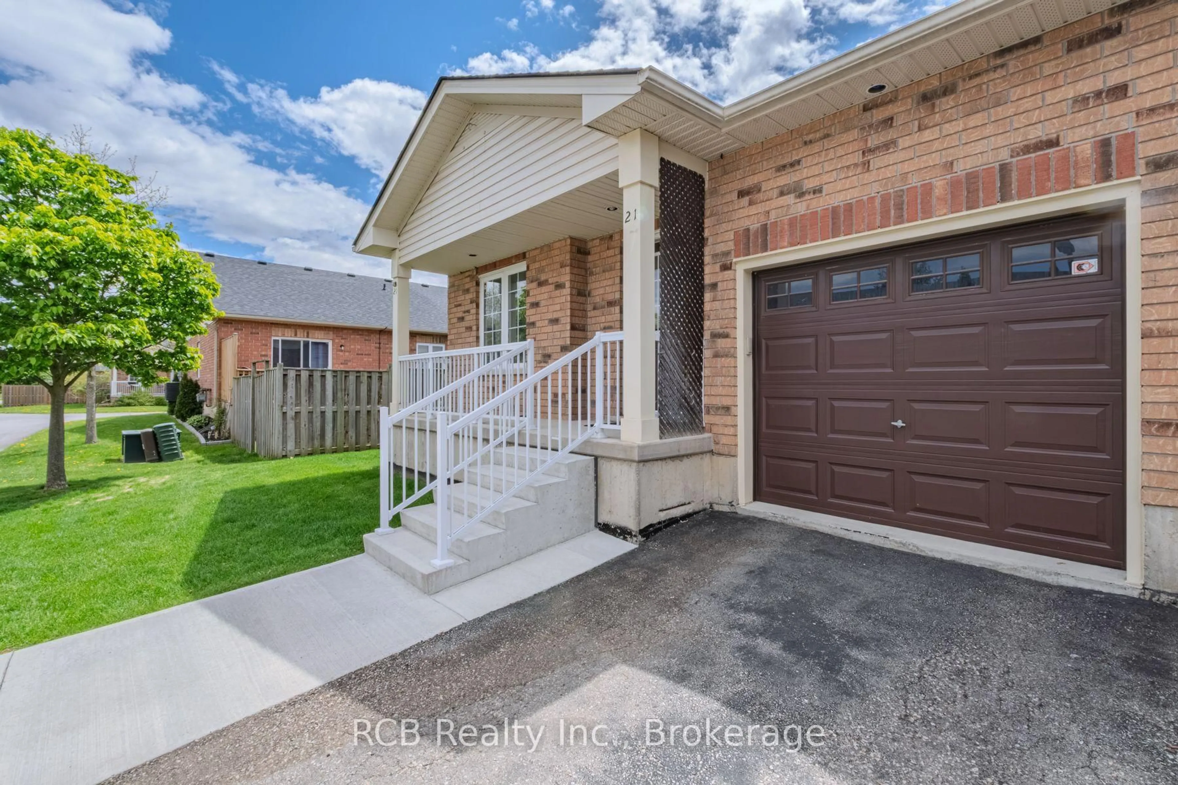 Home with brick exterior material, street for 54 Garden Ave #21, Brantford Ontario N3S 0A1