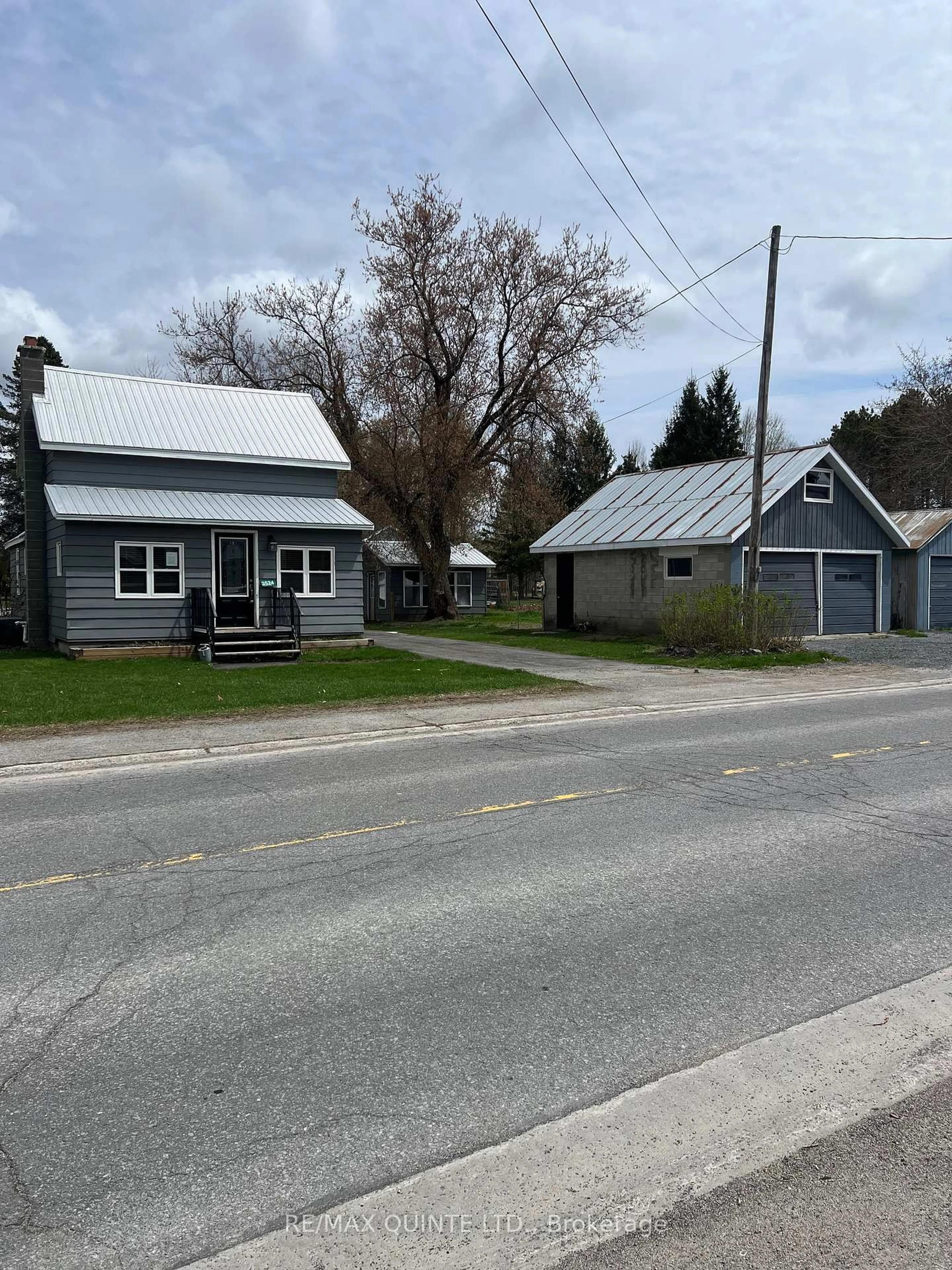 A pic from outside/outdoor area/front of a property/back of a property/a pic from drone, street for 3524 Flinton Rd, Kaladar Ontario K0H 1P0