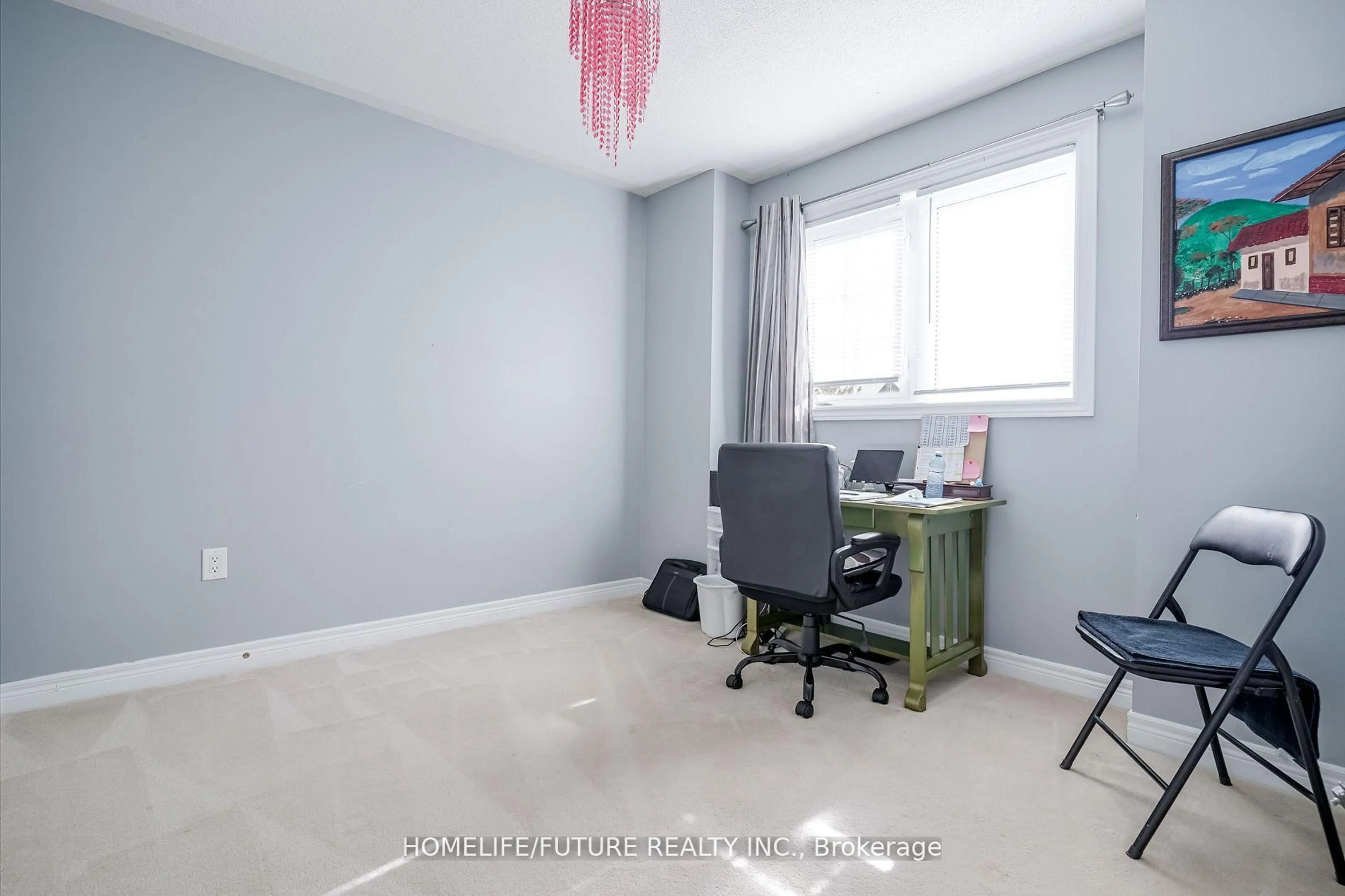 A pic of a room for 220 Berry St, Shelburne Ontario L9V 3E1