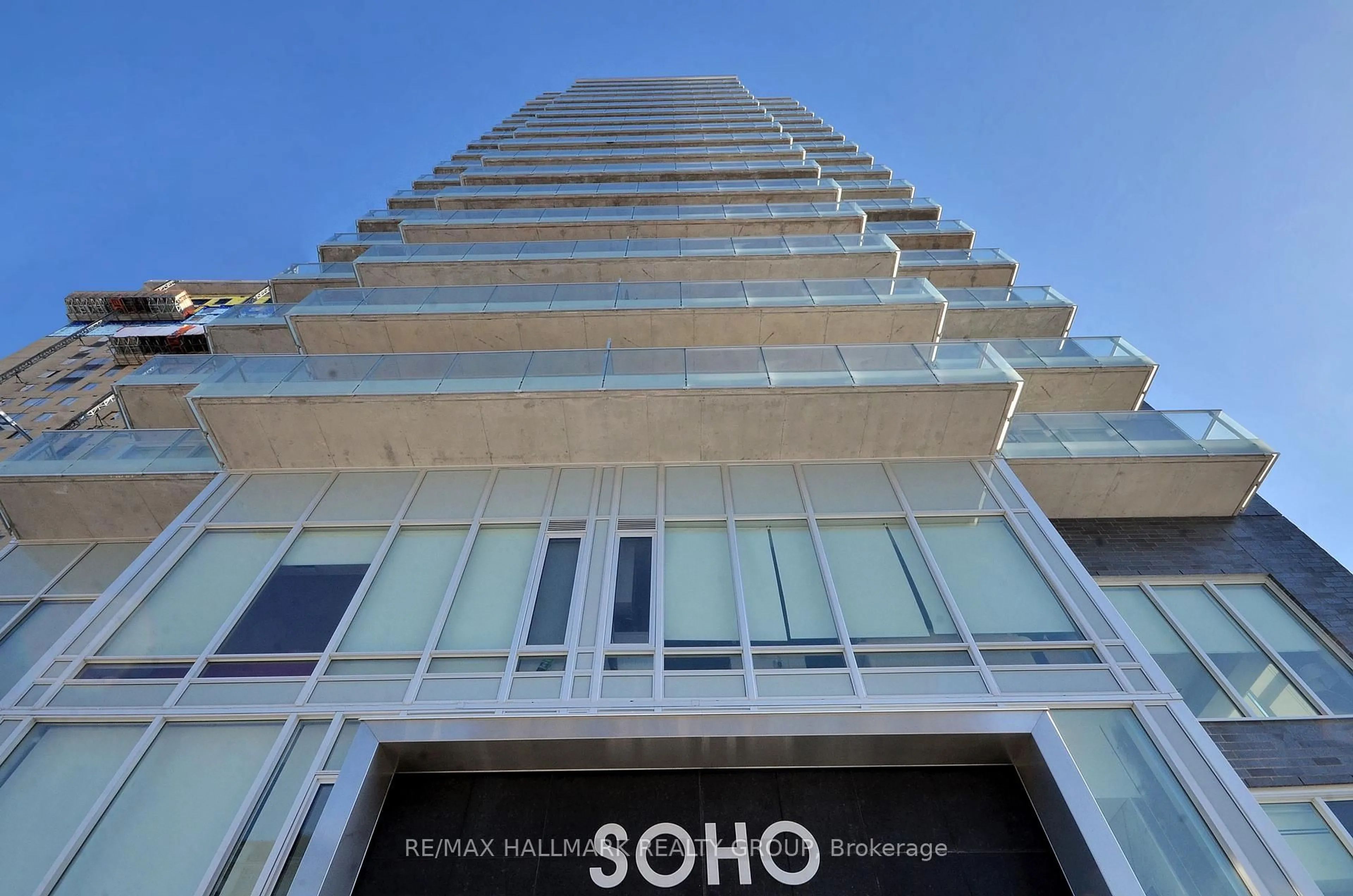 Unknown for 111 Champagne Ave #1805, Ottawa Ontario K1S 5V3