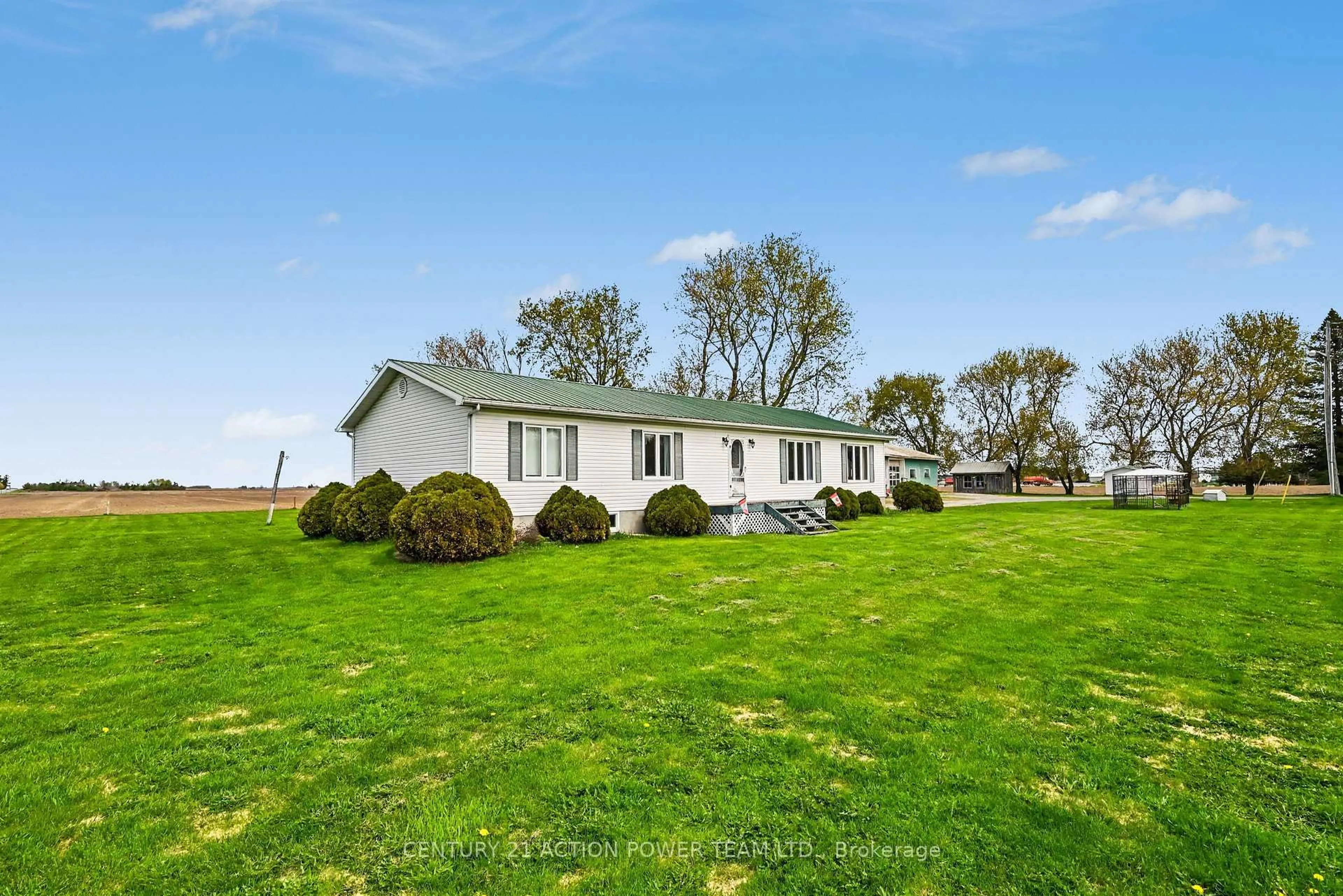 A pic from outside/outdoor area/front of a property/back of a property/a pic from drone, water/lake/river/ocean view for 15981 County Rd 6 Rd, North Stormont Ontario K0C 1W0
