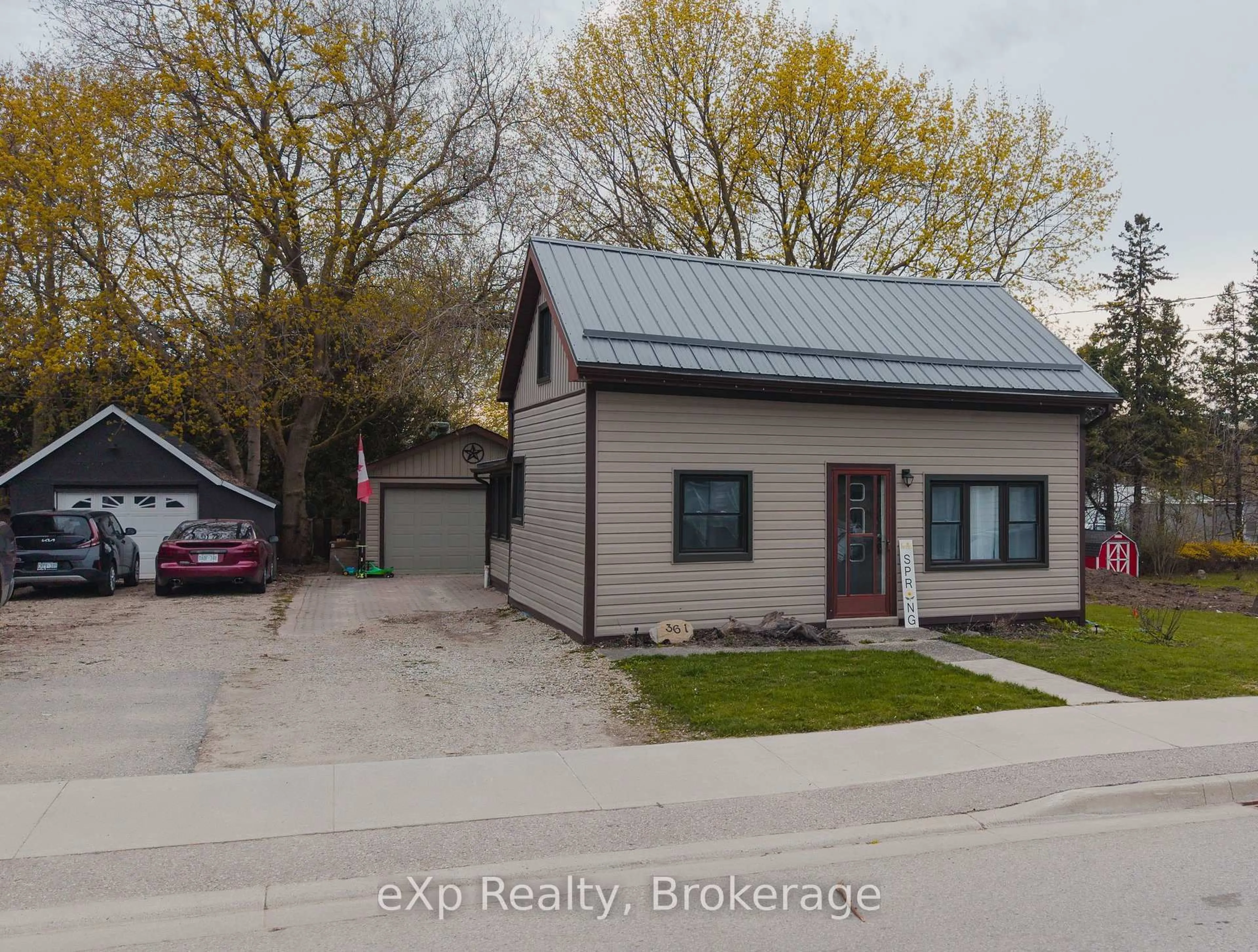 A pic from outside/outdoor area/front of a property/back of a property/a pic from drone, street for 361 William St, Wellington North Ontario N0G 2L3