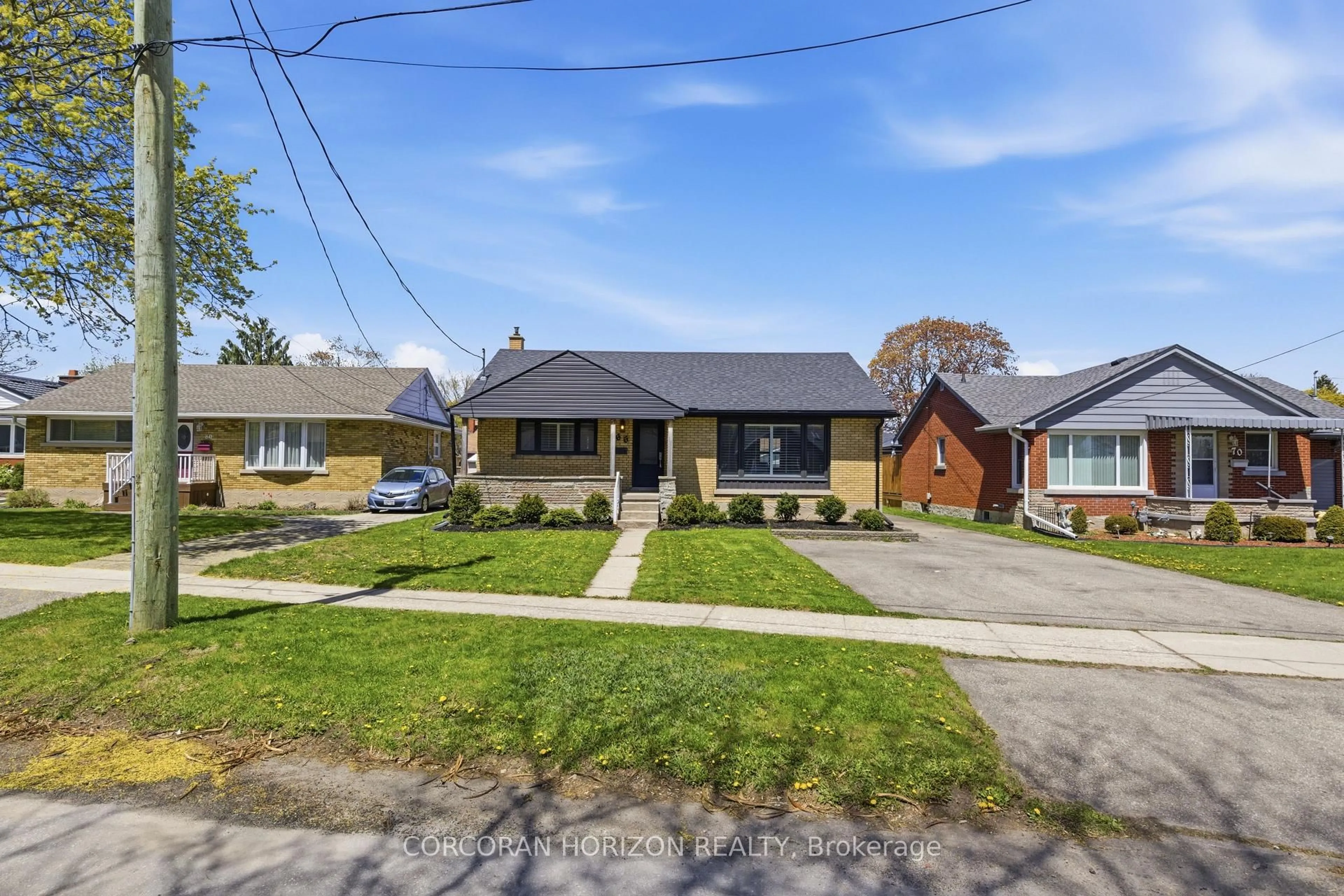 A pic from outside/outdoor area/front of a property/back of a property/a pic from drone, street for 66 Heather Ave, Kitchener Ontario N2B 1M1