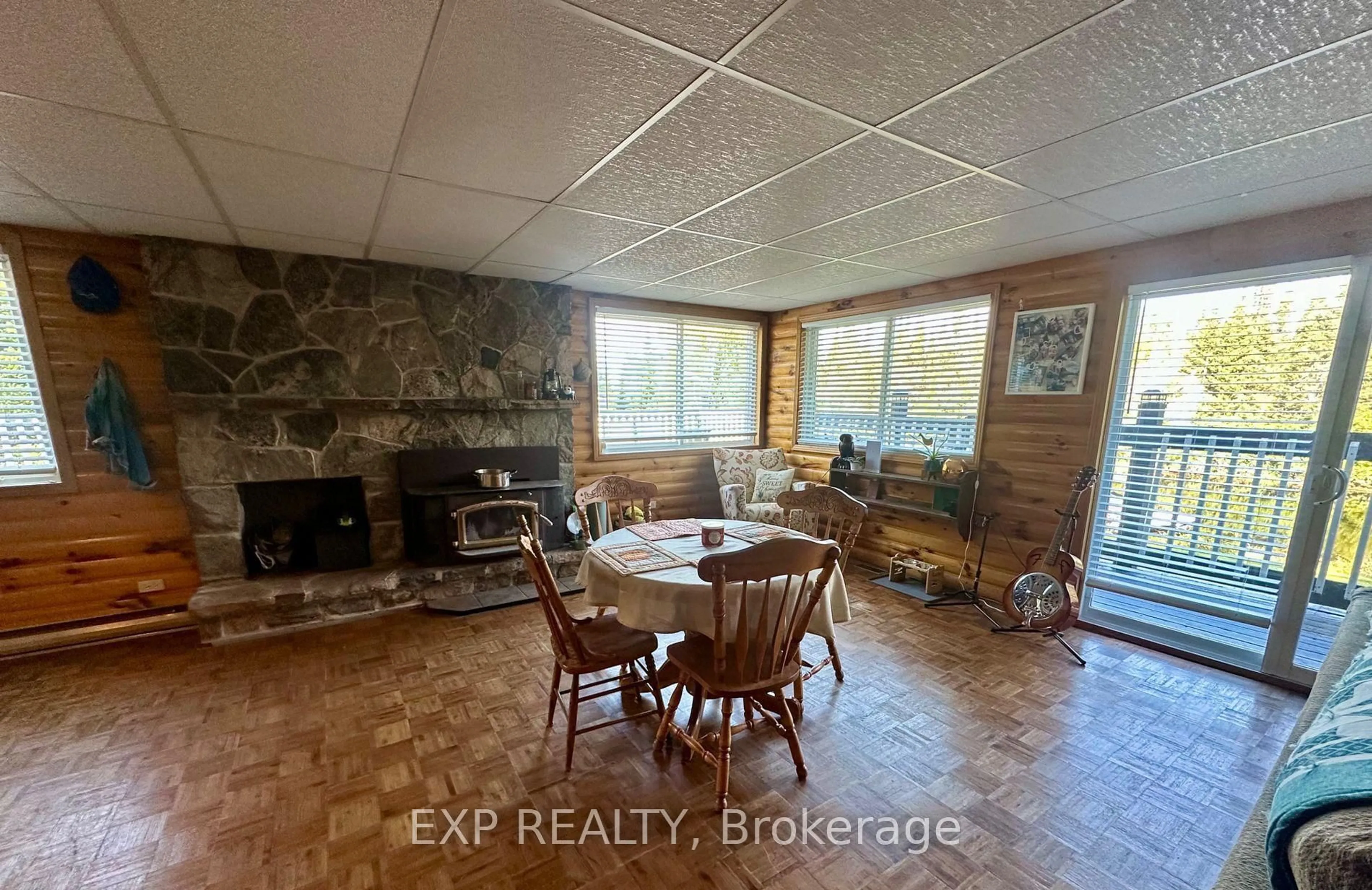 A pic of a room for 249 River Dr, Burk's Falls Ontario P0A 1C0