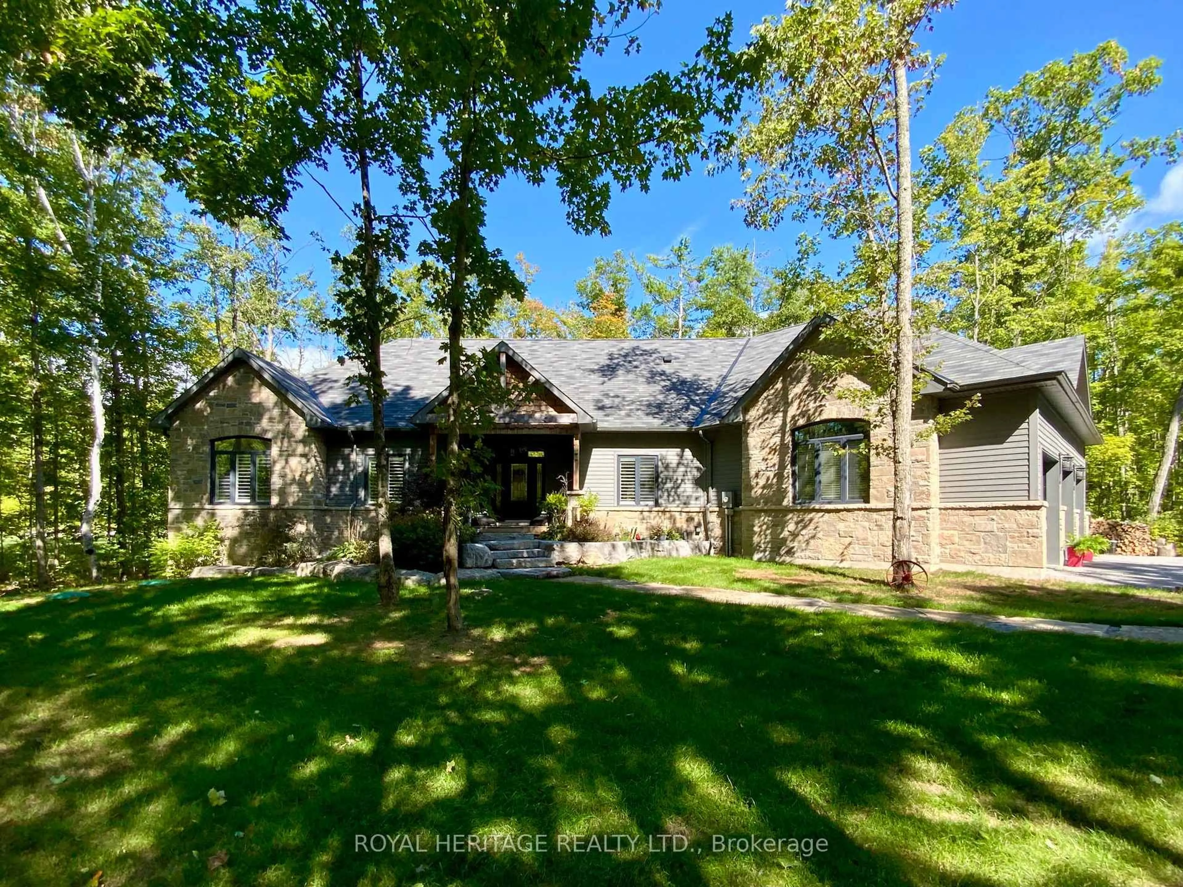 A pic from outside/outdoor area/front of a property/back of a property/a pic from drone, unknown for 126 Mitchell Cres, Trent Lakes Ontario K0M 1J0