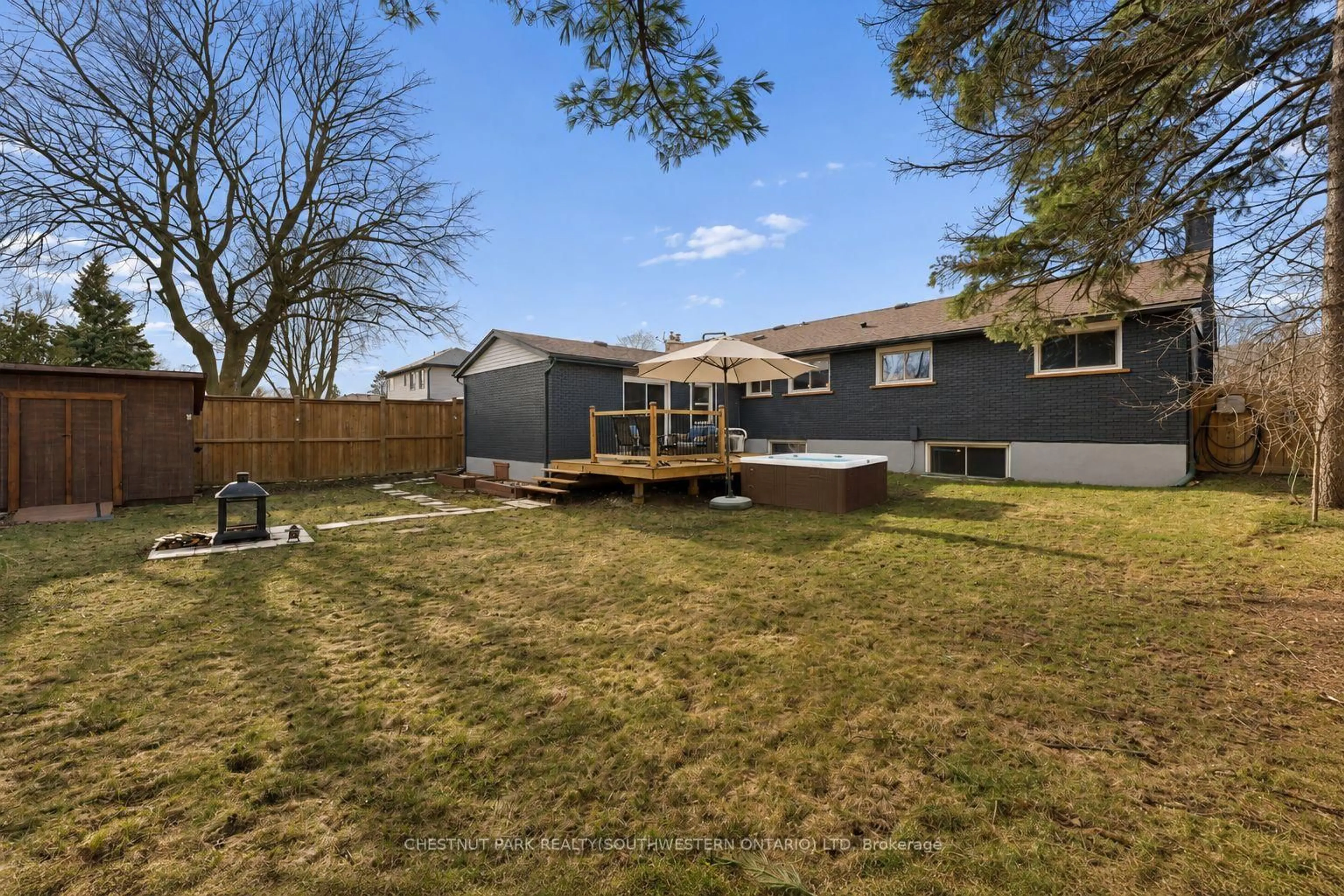 Unknown for 137 Donald St, Kitchener Ontario N2B 3G7