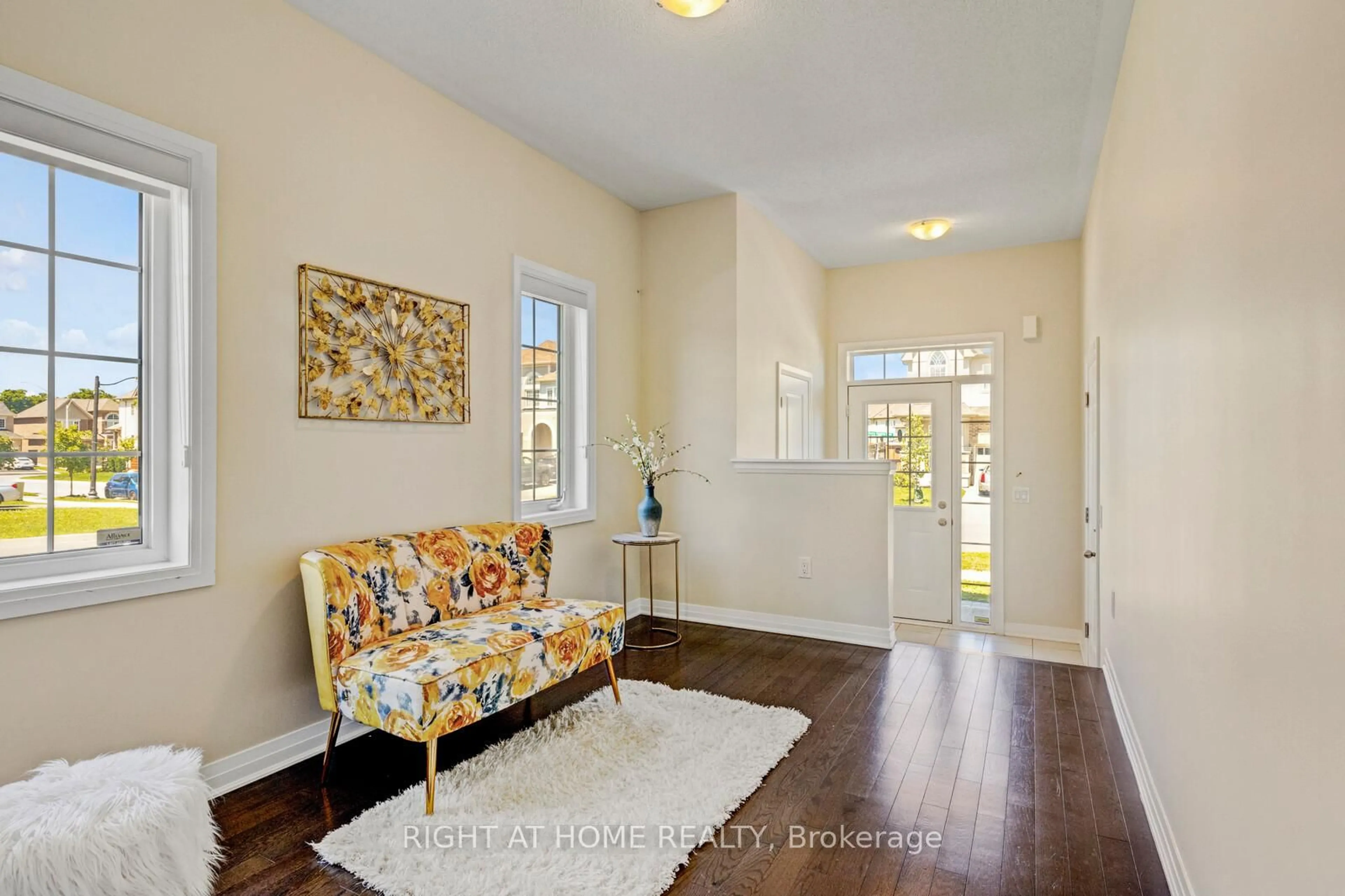 Indoor entryway for 4147 Cherry Heights Blvd, Lincoln Ontario L0R 1B6