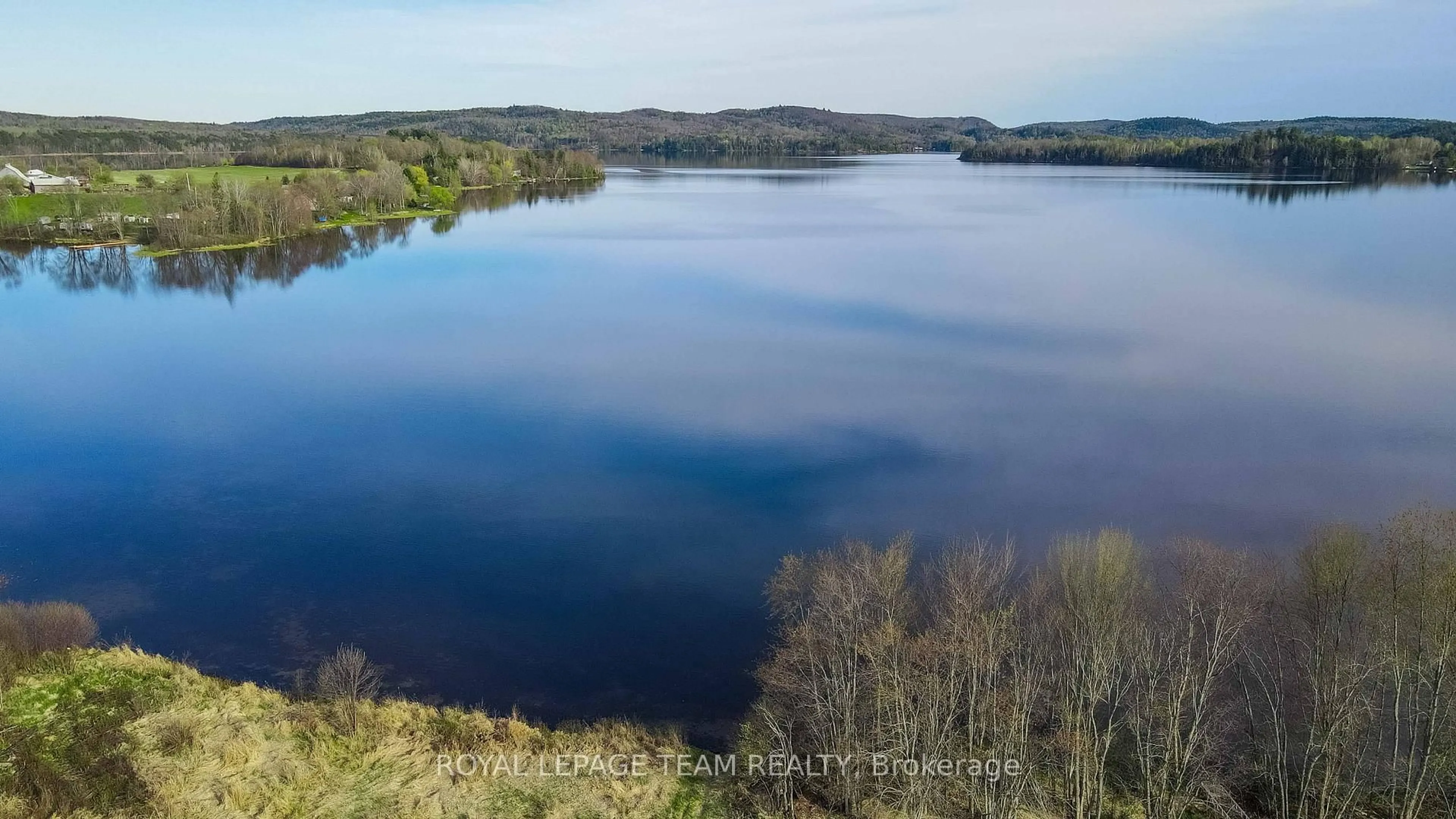 Blurry image for 299 Siberia Rd, Barry's Bay Ontario K0J 1B0