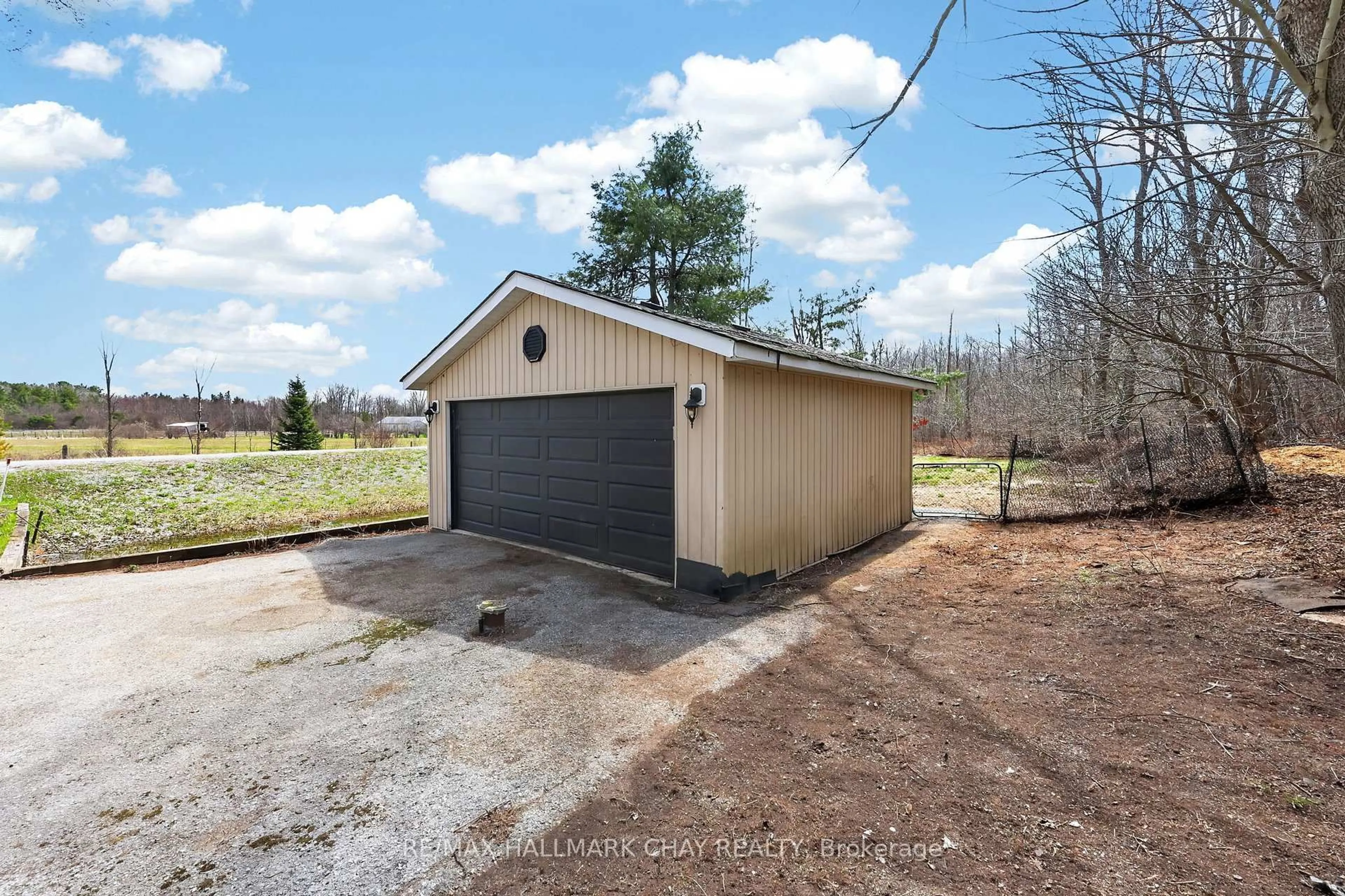 Shed for 127 Monck Rd, Kawartha Lakes Ontario L0K 1W0