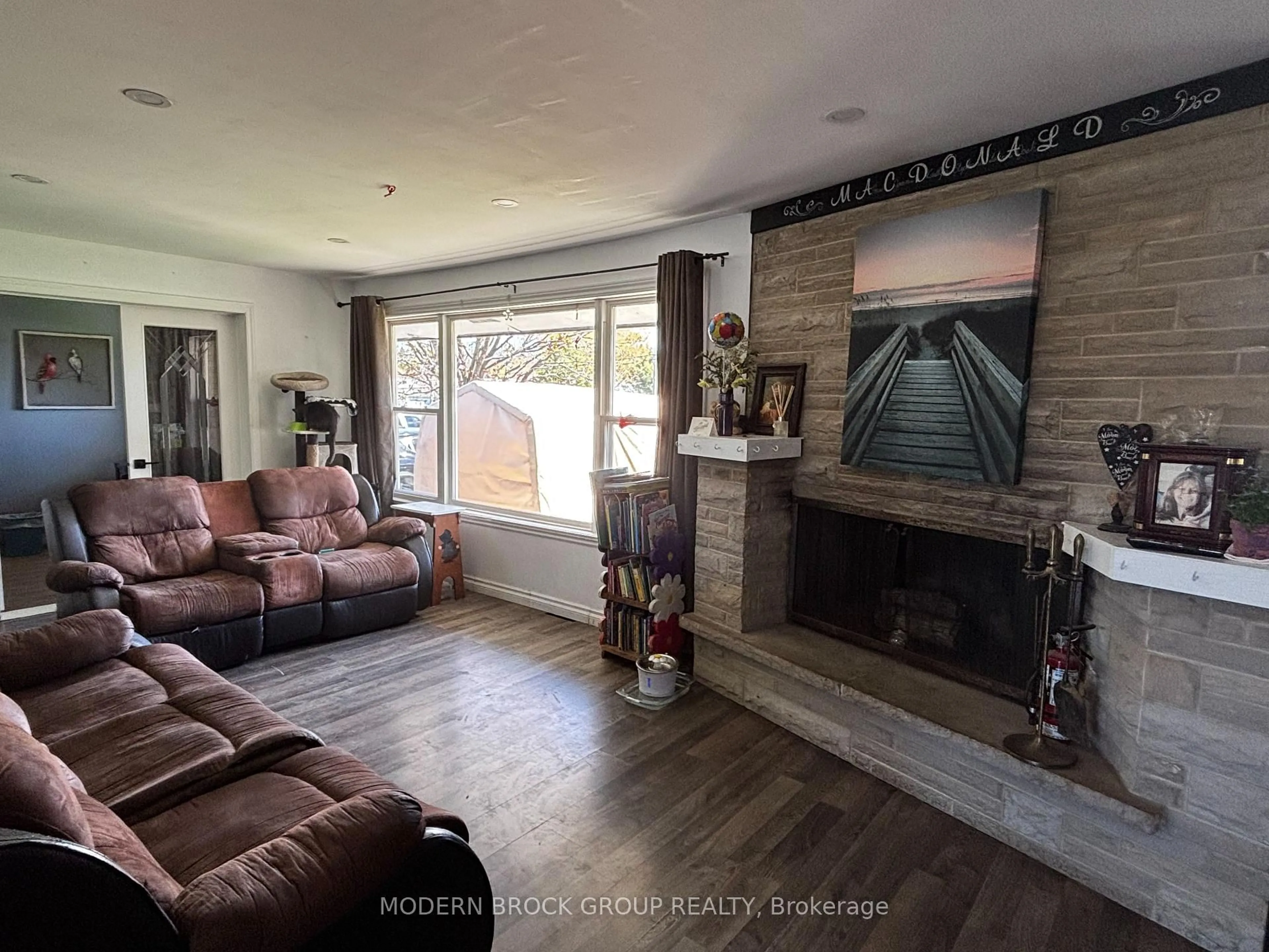 Living room with furniture, unknown for 2499 Perth Rd, Kingston Ontario K0H 1S0
