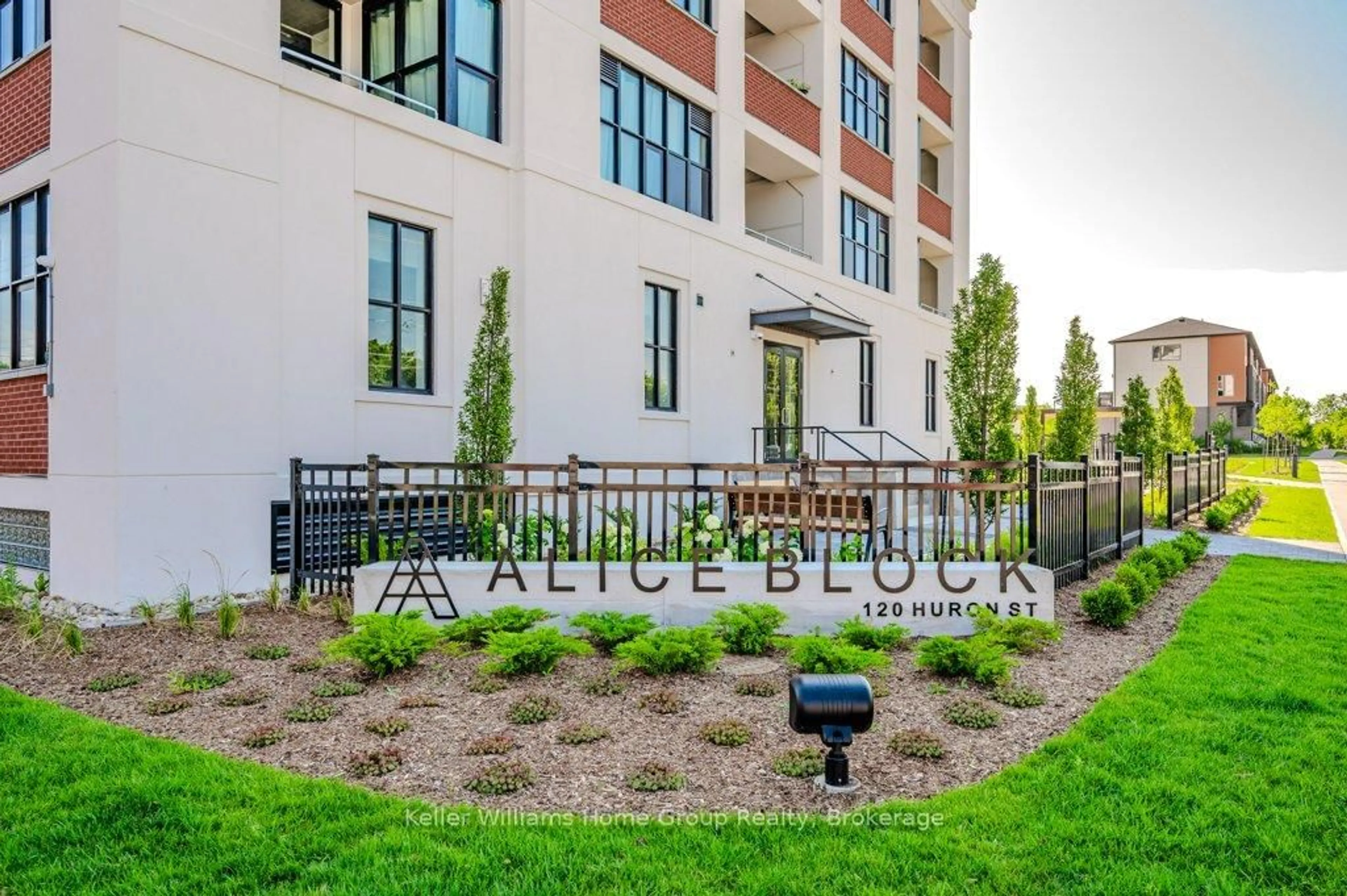 Patio, unknown for 120 Huron St #304, Guelph Ontario N1E 5L7