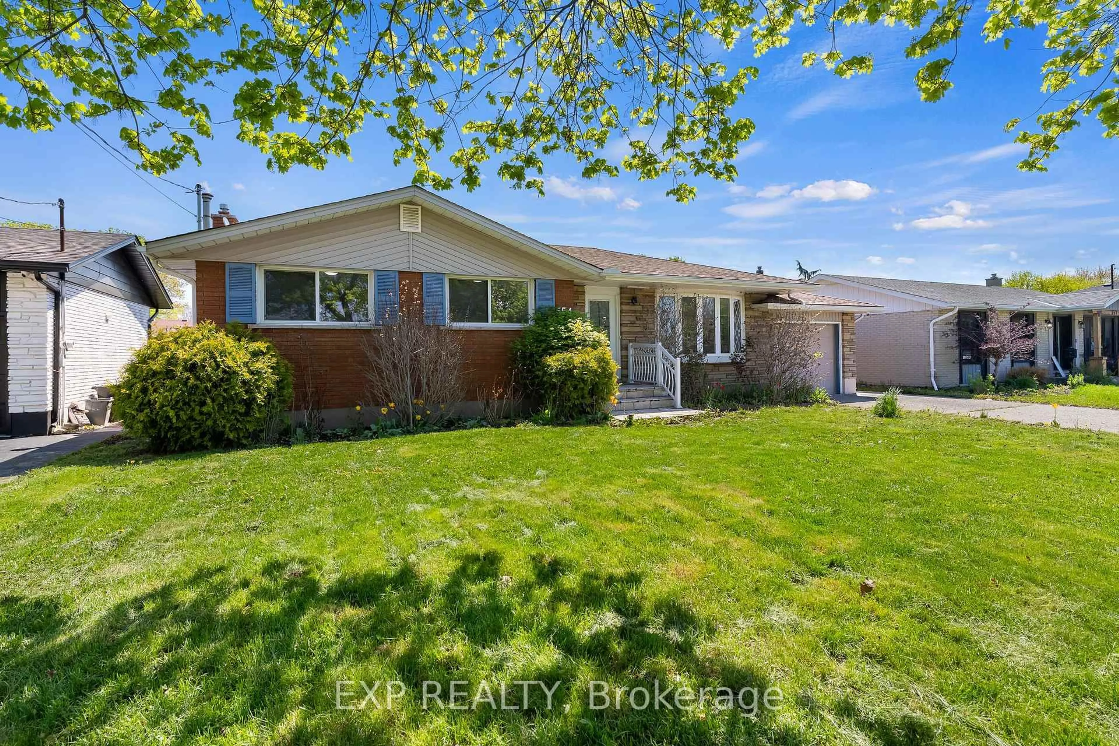 Unknown for 554 LAKE St, St. Catharines Ontario L2N 4H9