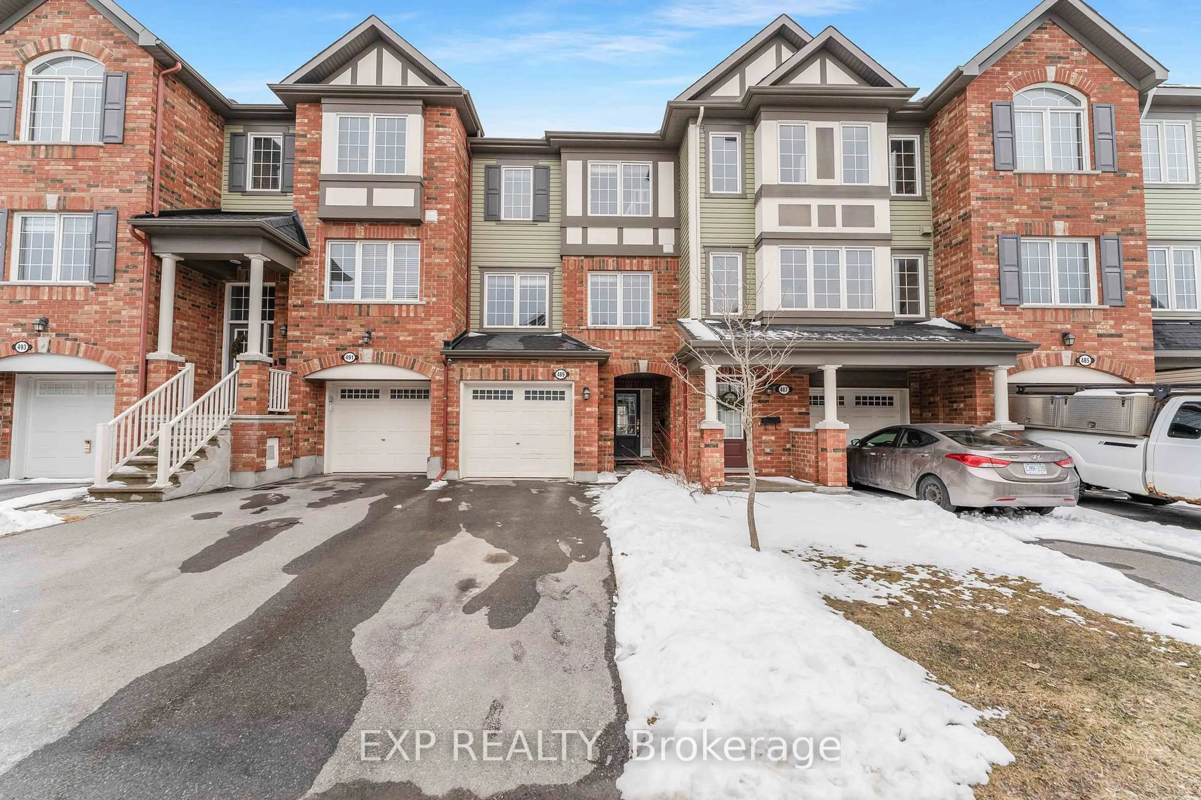Home with brick exterior material, street for 489 Coldwater Cres, Ottawa Ontario K2M 0J2