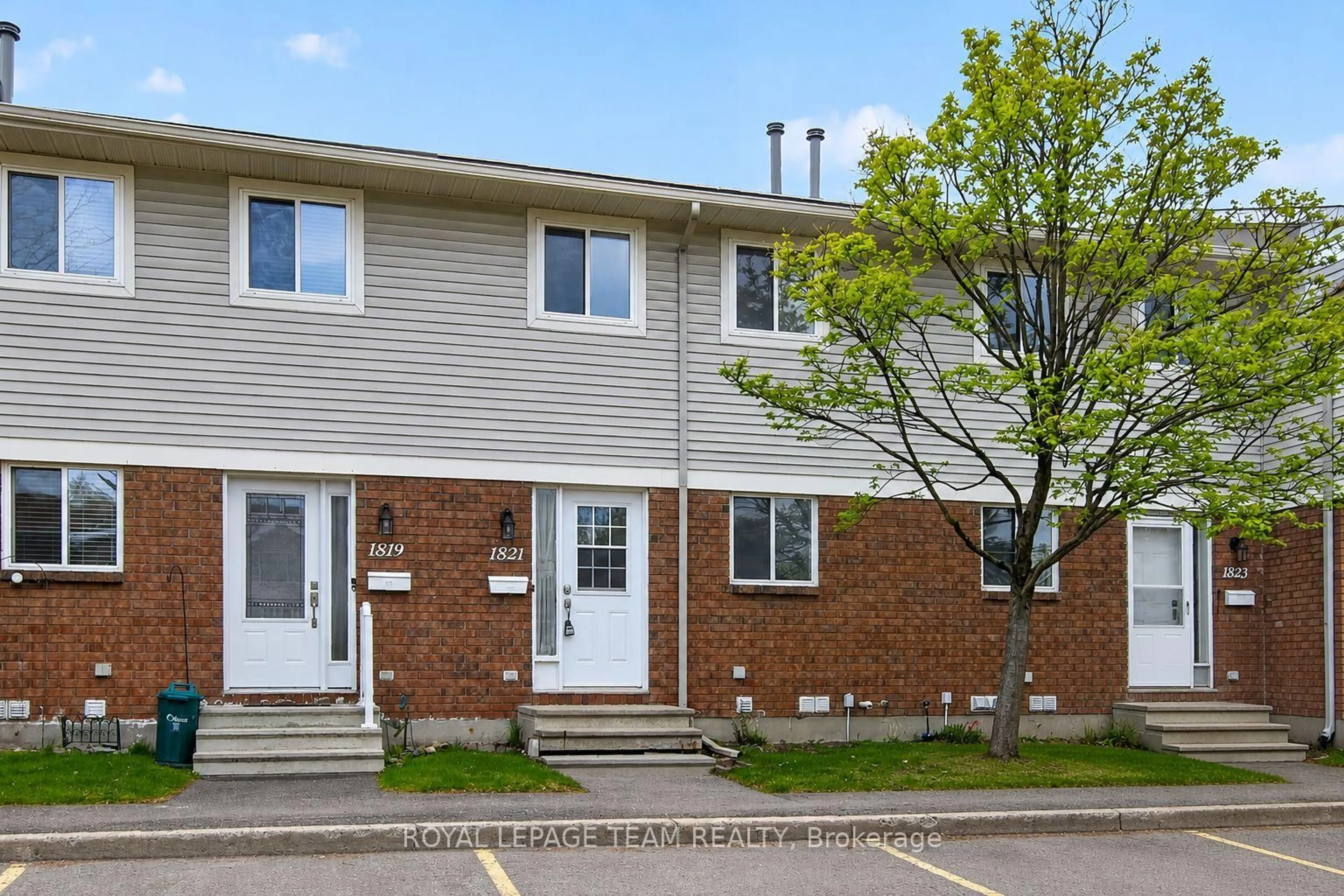 Unknown for 1821 Winter Rose Lane #1821, Ottawa Ontario K1C 7A5