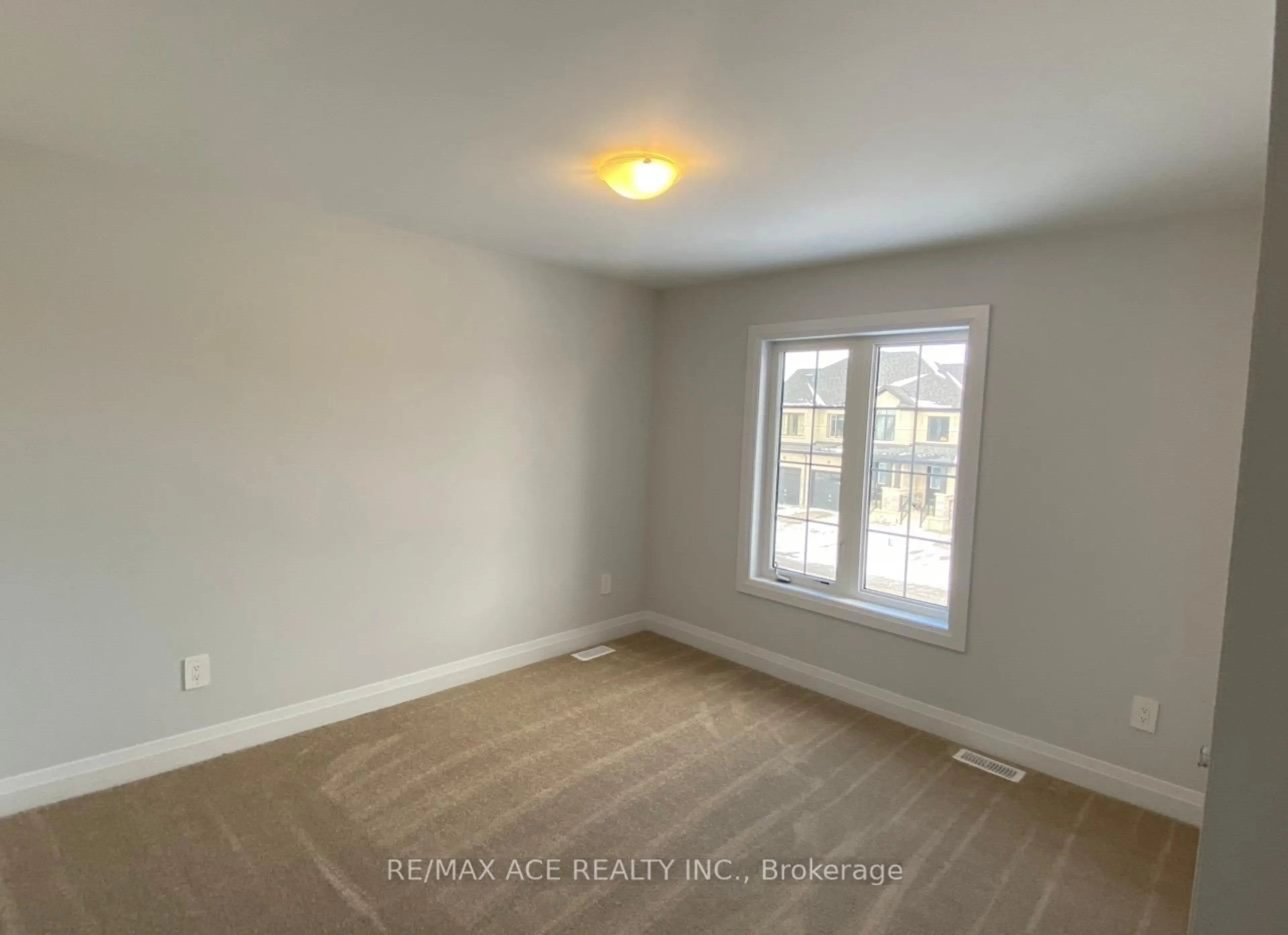 A pic of a room for 11 Corley St, Kawartha Lakes Ontario K9V 6C2